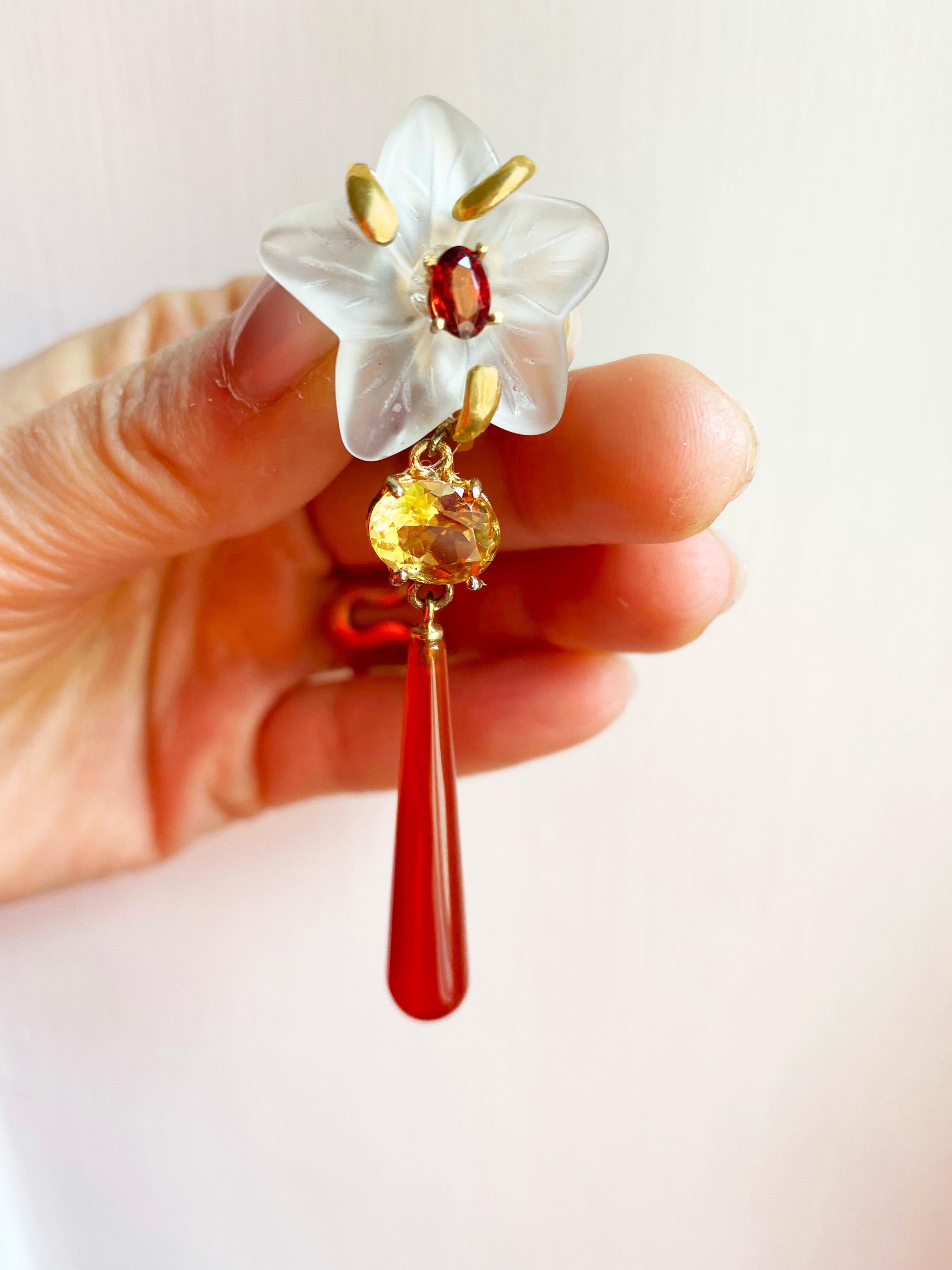 Taille ovale Rossella Ugolini - Boucles d'oreilles à clip en or jaune 18 carats avec cornaline, citrine et grenat en vente