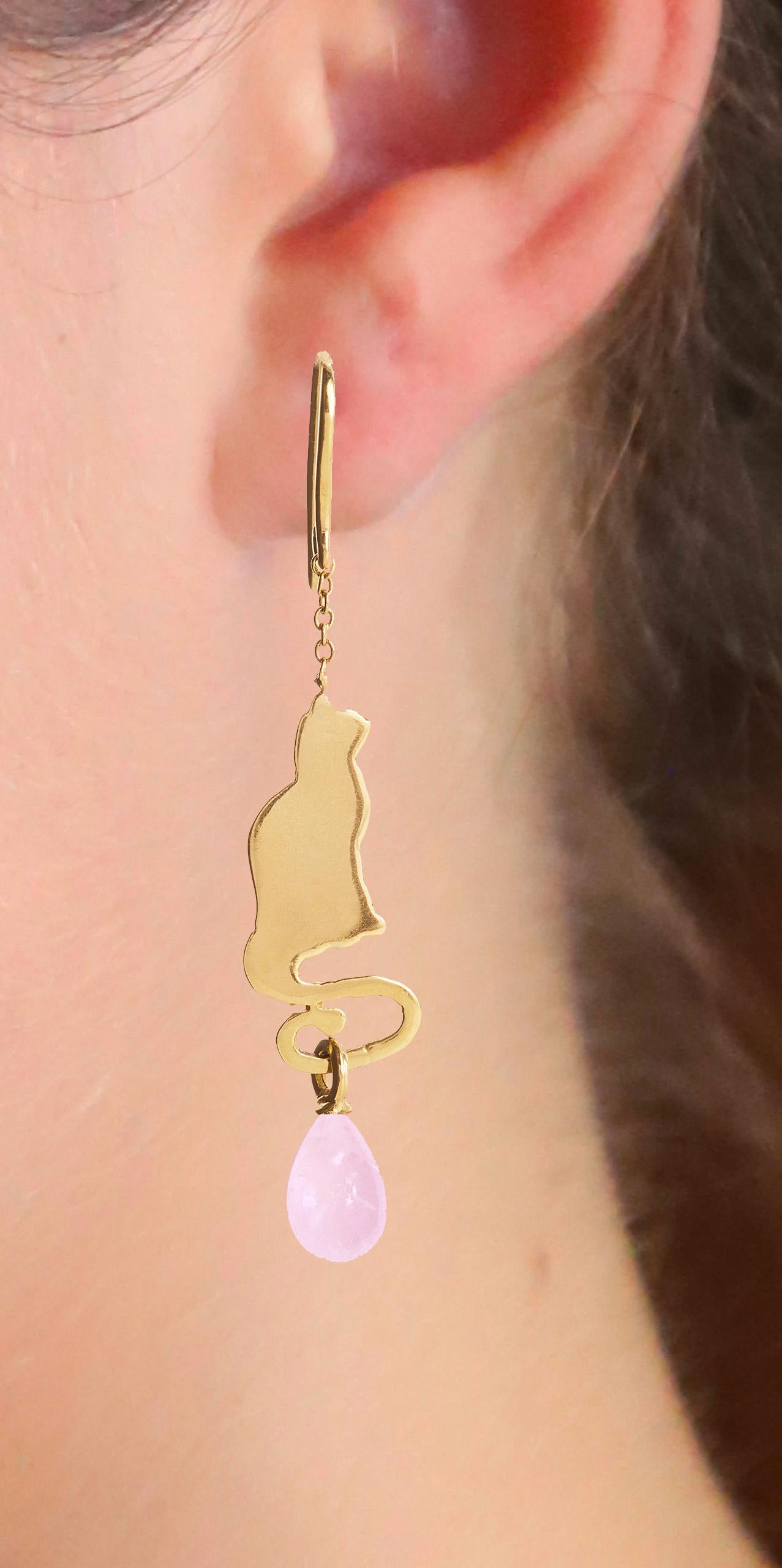 Pear Cut Rossella Ugolini 18K Yellow Gold Cat Earrings with Rose Quartz Drops For Sale