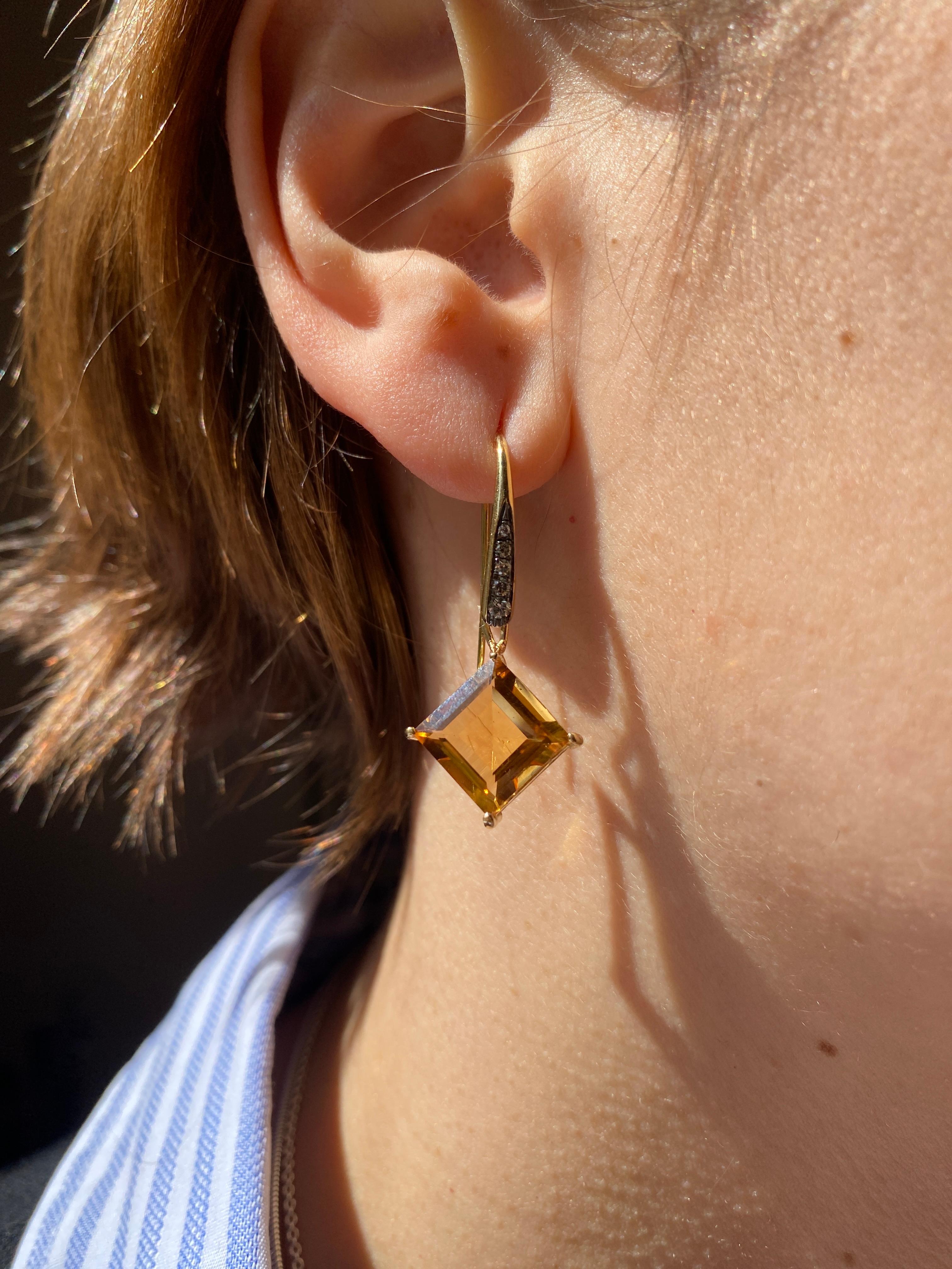 Rossella Ugolini Pendants d'oreilles en or jaune 18 carats, citrine et diamants blancs en vente 8