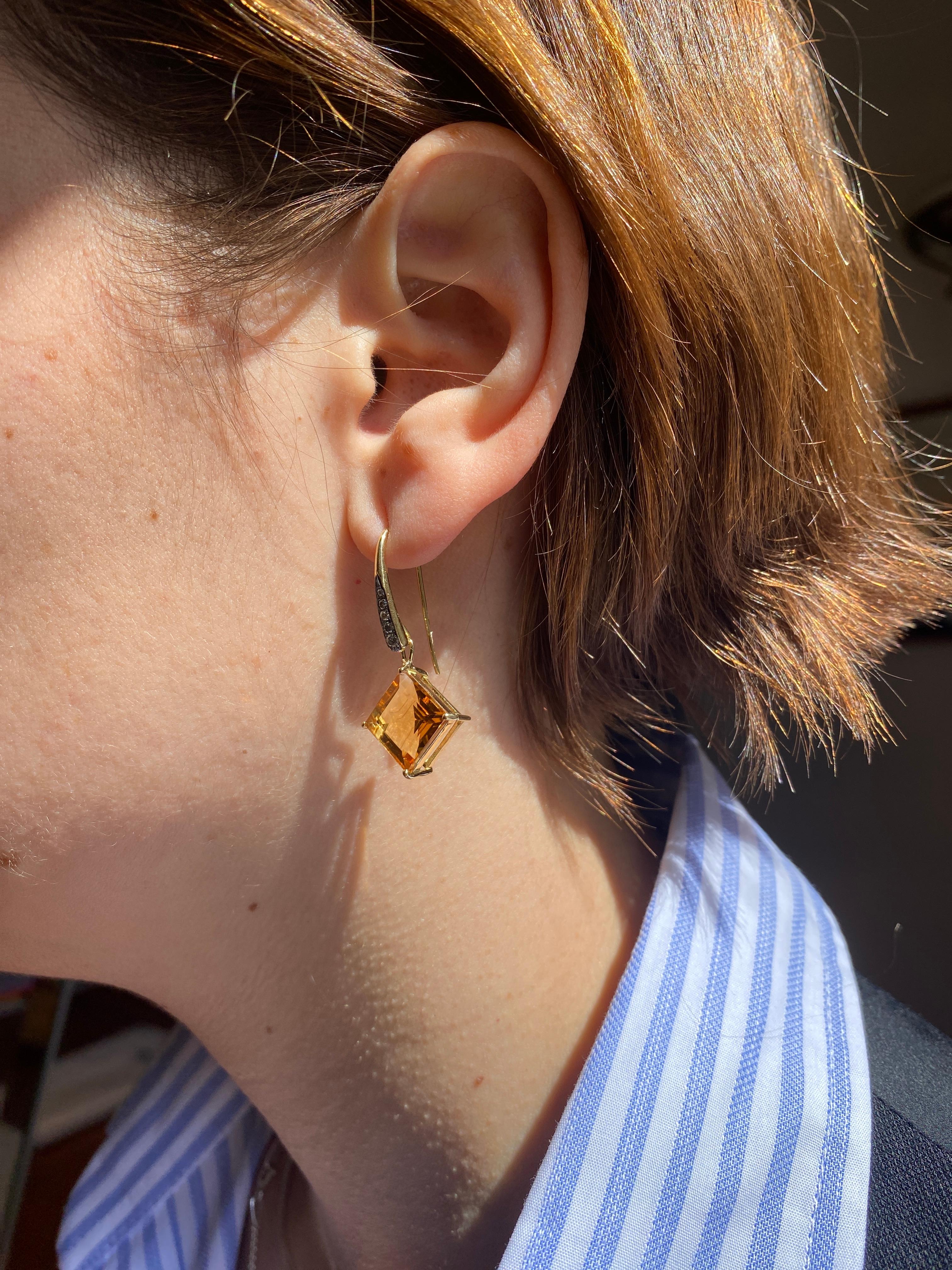 Rossella Ugolini Pendants d'oreilles en or jaune 18 carats, citrine et diamants blancs en vente 1