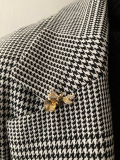 18k Yellow Gold Citrine White Diamonds Black Diamonds Man Bee Pin