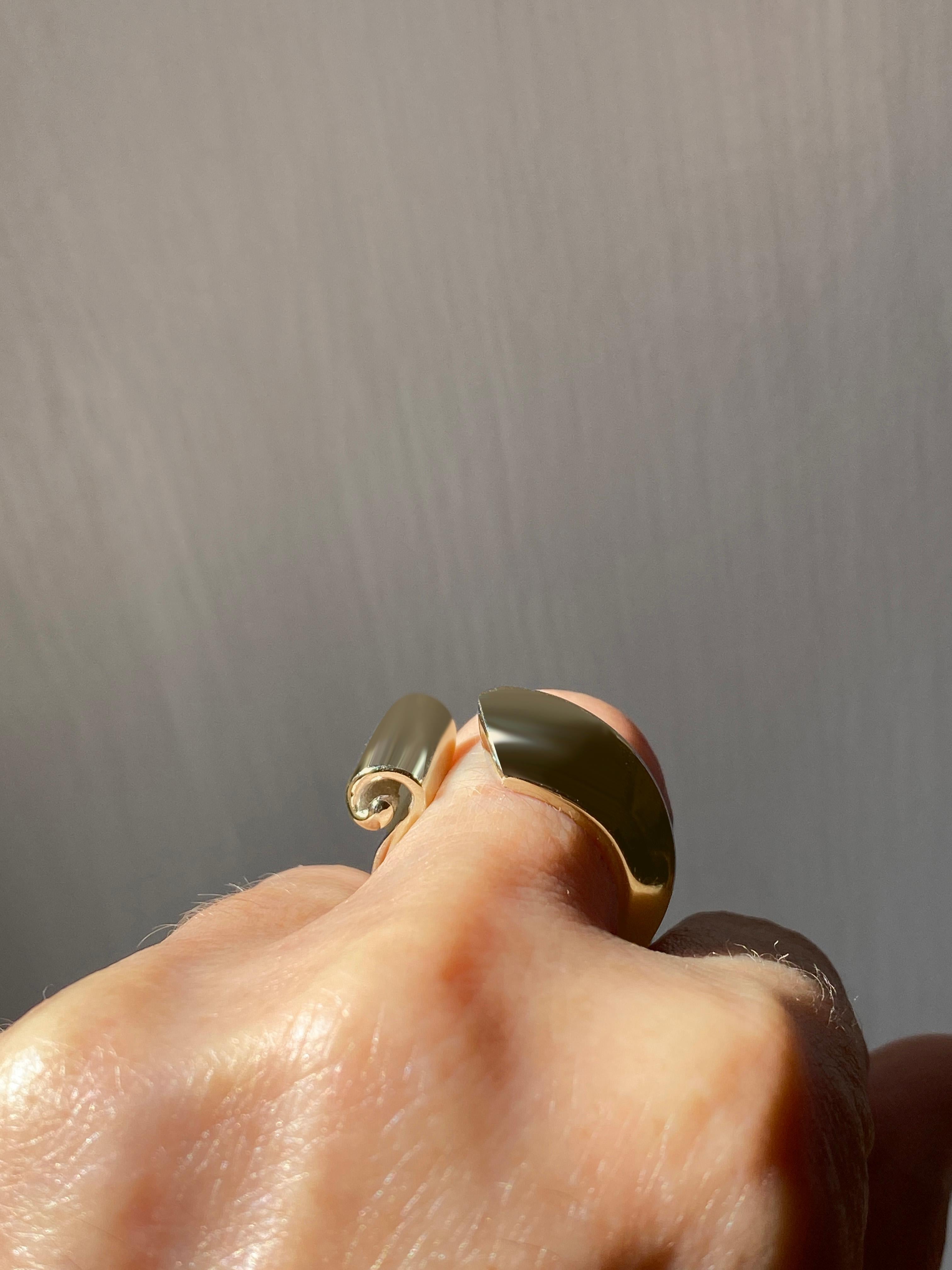 Art Deco Rossella Ugolini 18k Yellow Gold Deco Style Band Ring For Sale