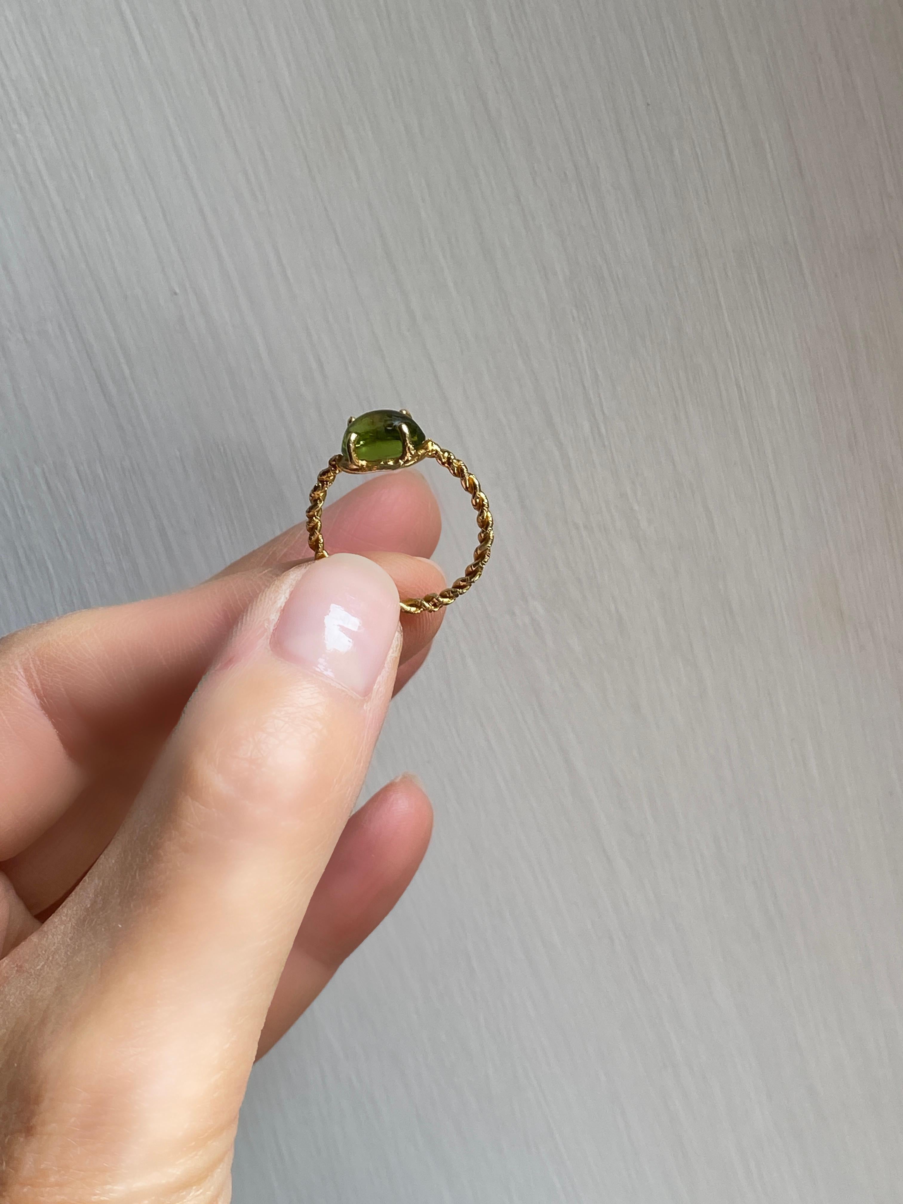 Rossella Ugolini 18K Yellow Gold Delicate Unique Peridot Ring Nature Inspired For Sale 2