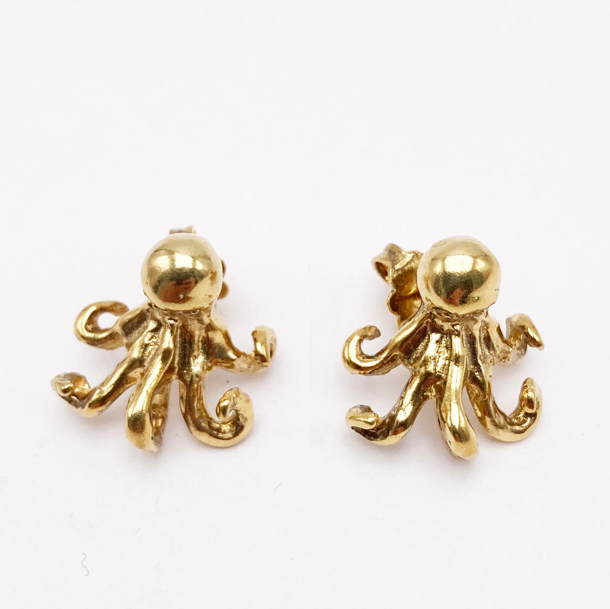 Rossella Ugolini 18K Yellow Gold Handcrafted Octopus Stud Earrings In New Condition For Sale In Rome, IT