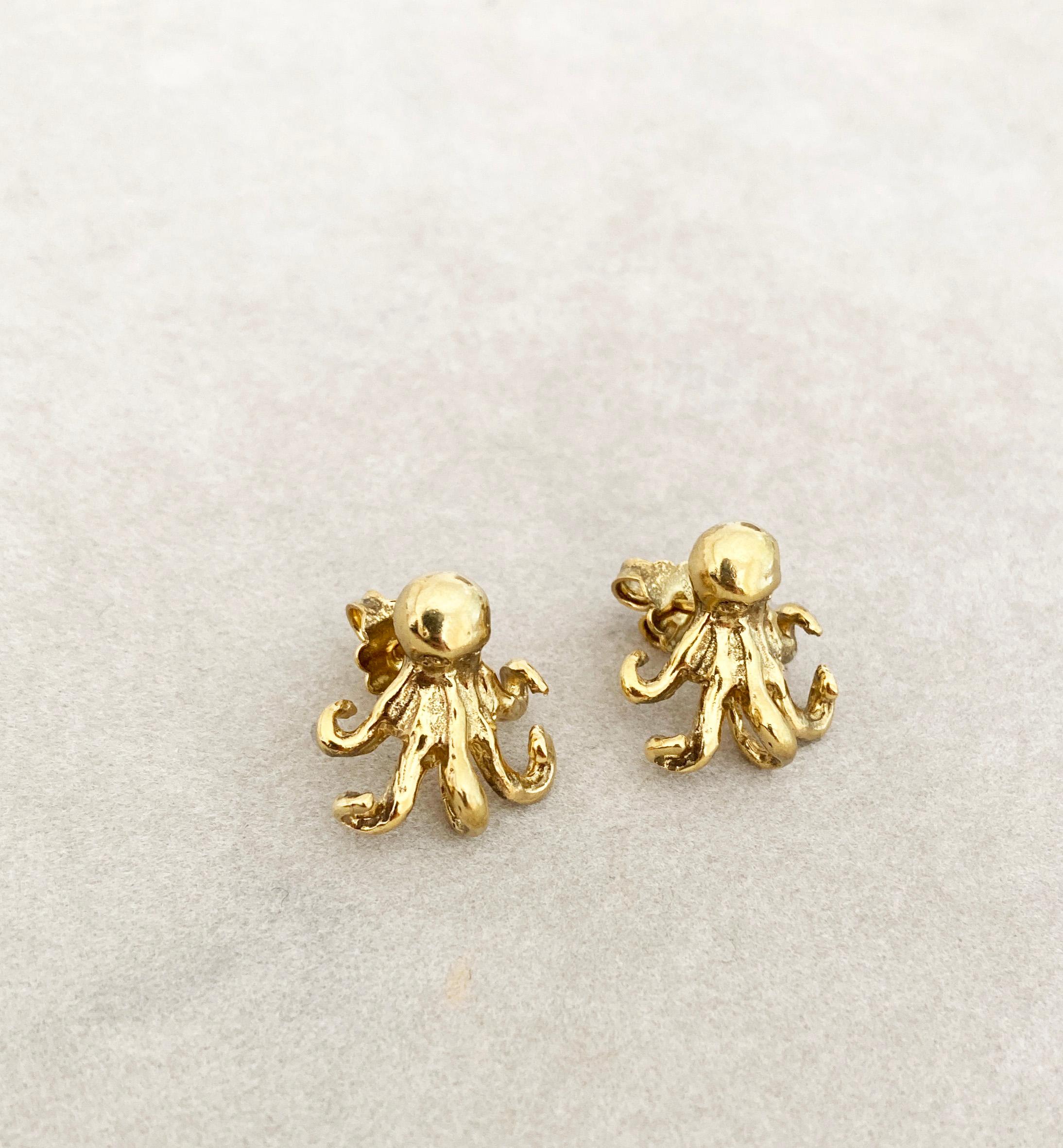 Rossella Ugolini 18K Yellow Gold Handcrafted Octopus Stud Earrings For Sale 2
