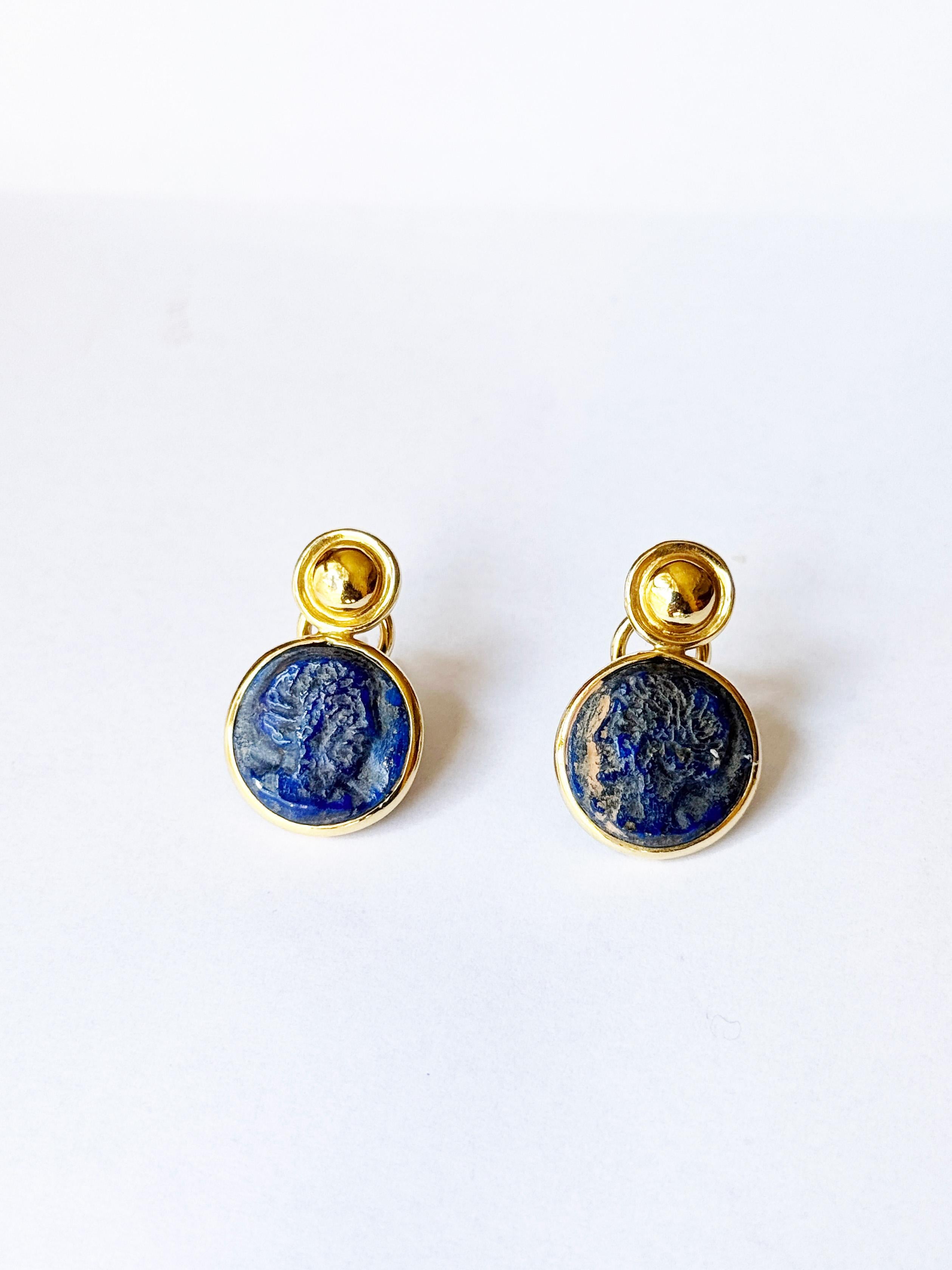 Rossella Ugolini 18k Yellow Gold Lapis Lazuli Carved Coin Cameo Clip-on Earrings For Sale 9