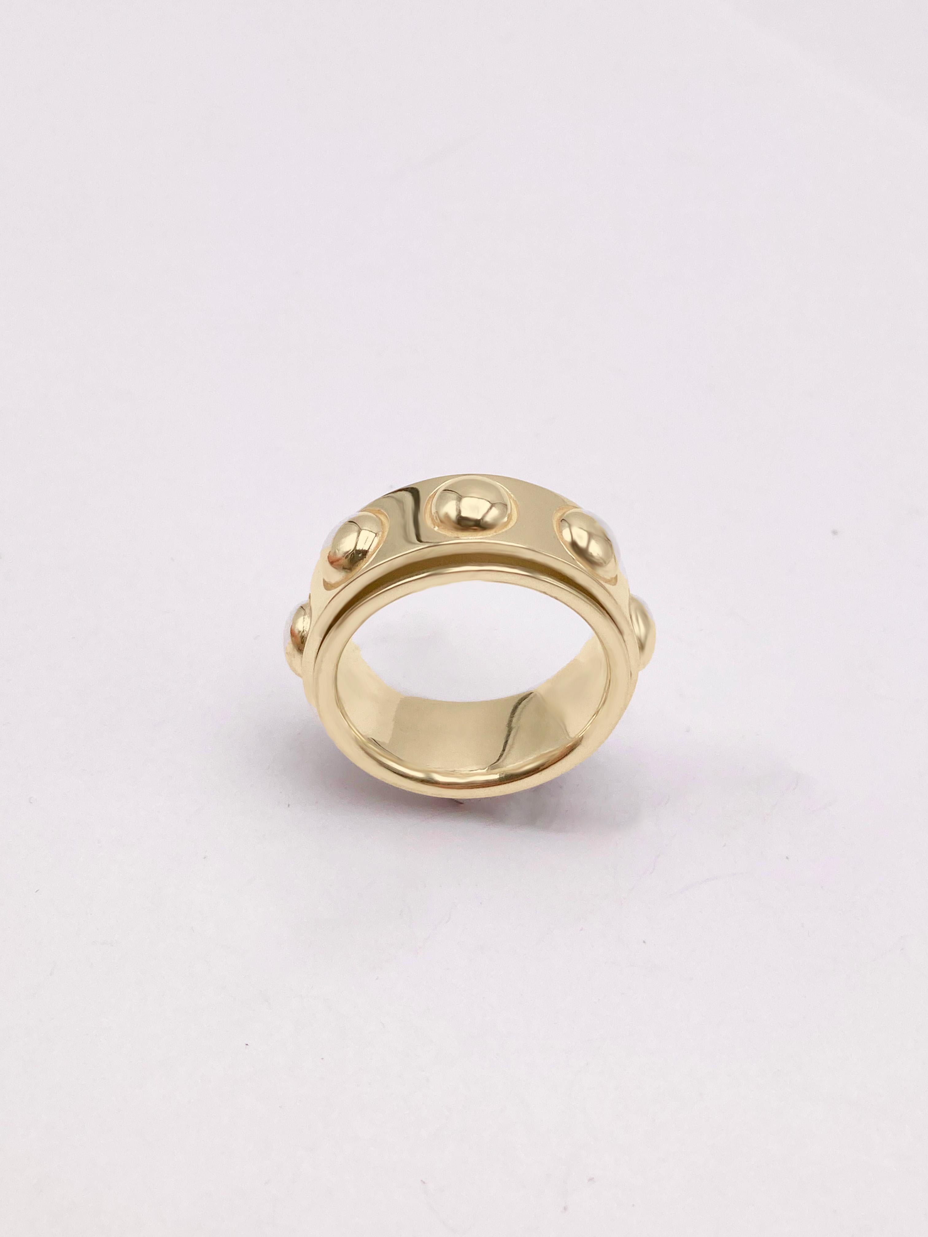 Rossella Ugolini 18K Yellow Gold No Stress Rotated Man Band Ring For Sale 4