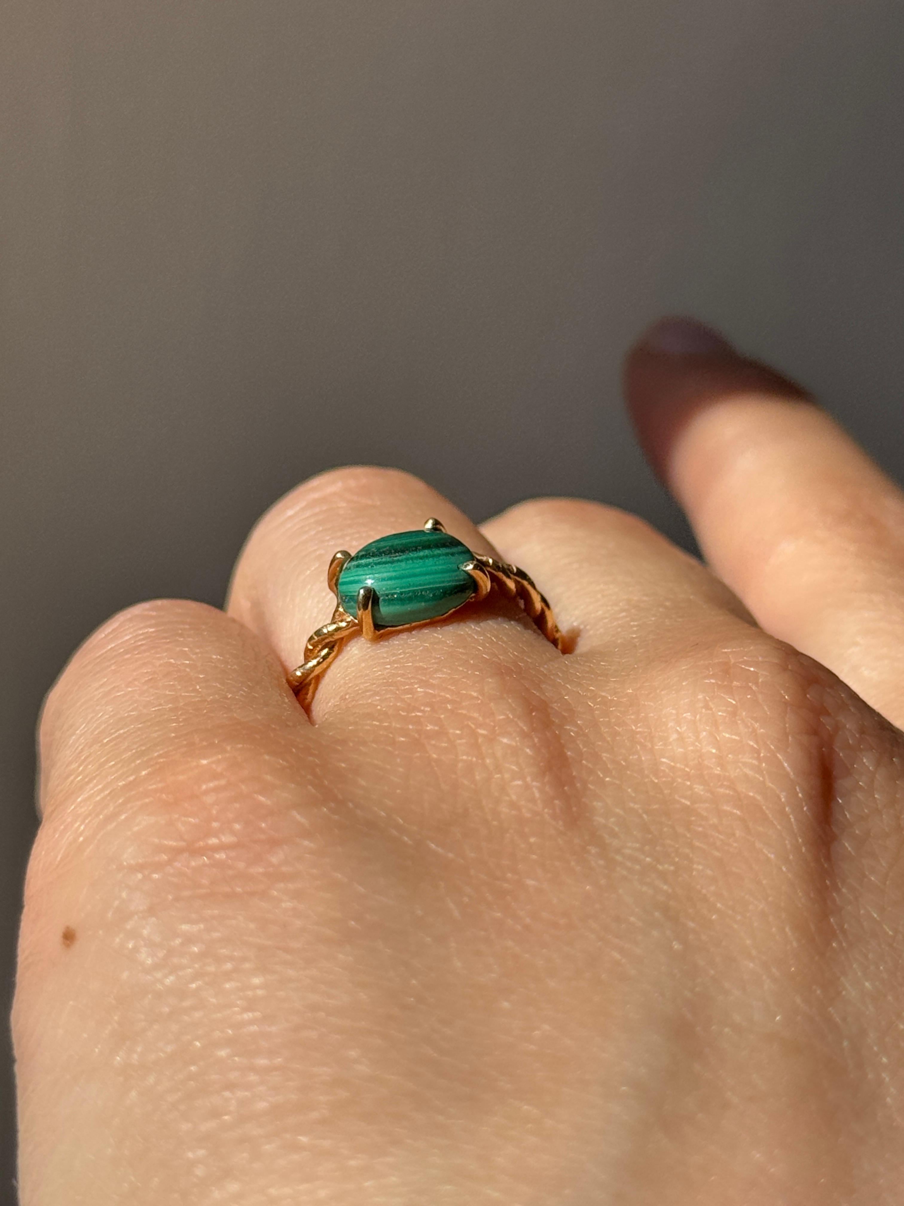 Rossella Ugolini Bague en or jaune 18 ct. avec câble et malachite ovale en vente 9