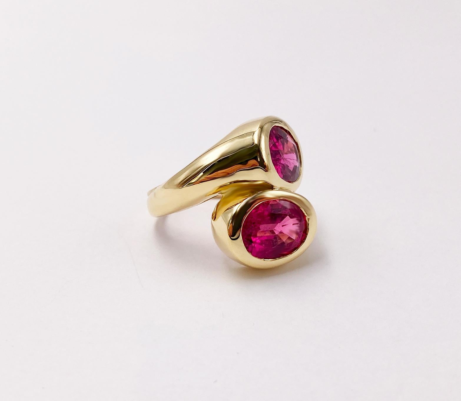 Rossella Ugolini 18K Yellow Gold Pink Tourmaline Rubellite Cocktail Ring In New Condition For Sale In Rome, IT