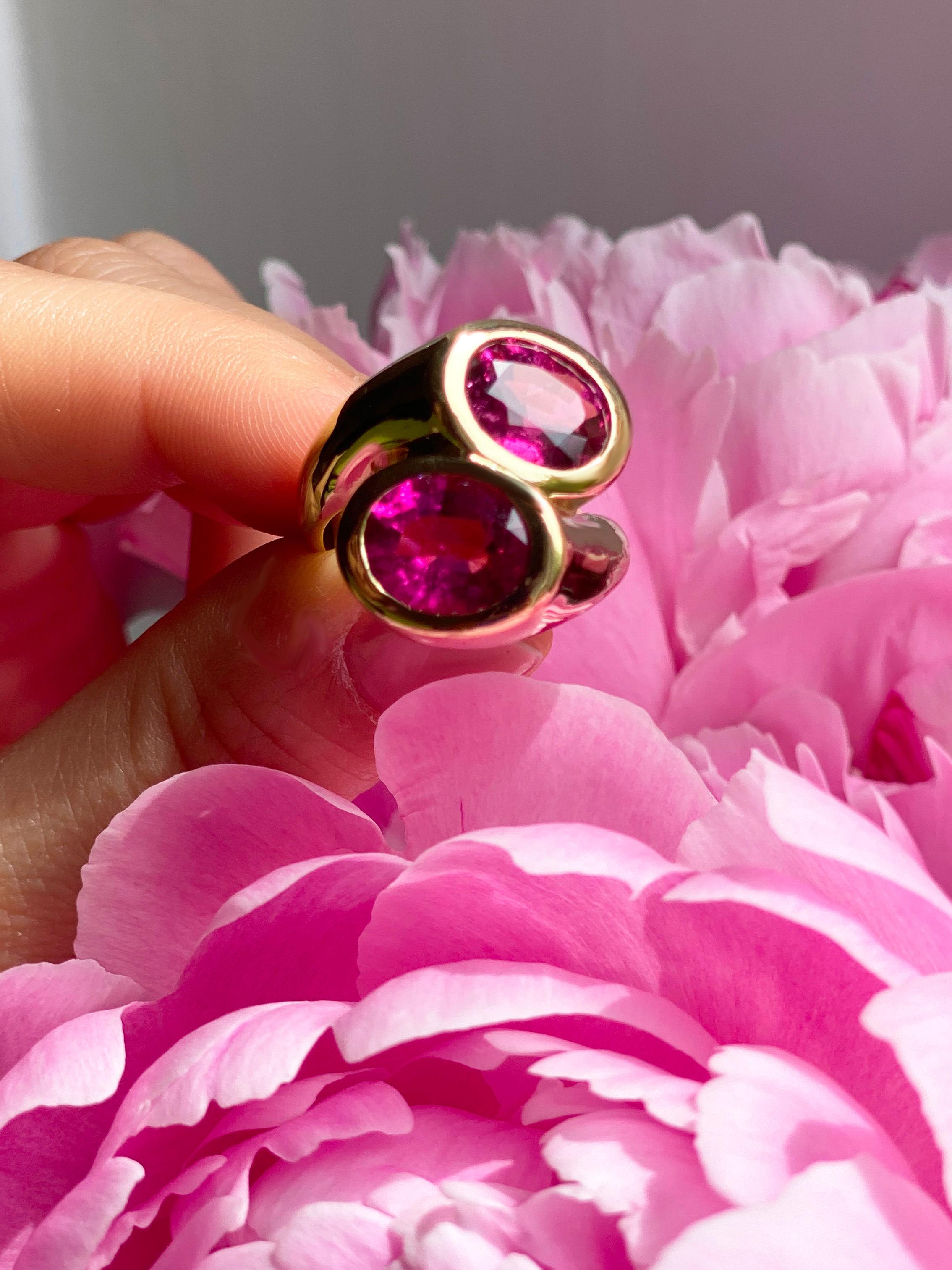 Rossella Ugolini 18K Yellow Gold Pink Tourmaline Rubellite Cocktail Ring For Sale 3