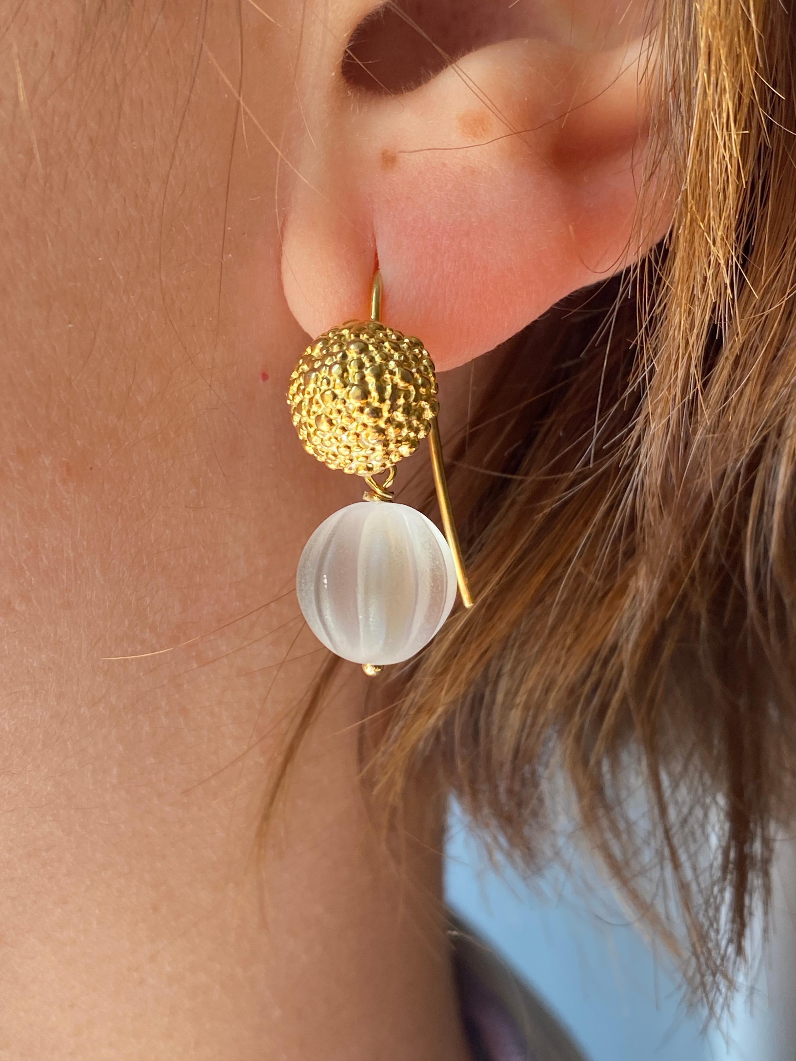 Rossella Ugolini Boucles d'oreilles en or jaune 18 carats avec cristal de roche Hammer en vente 4