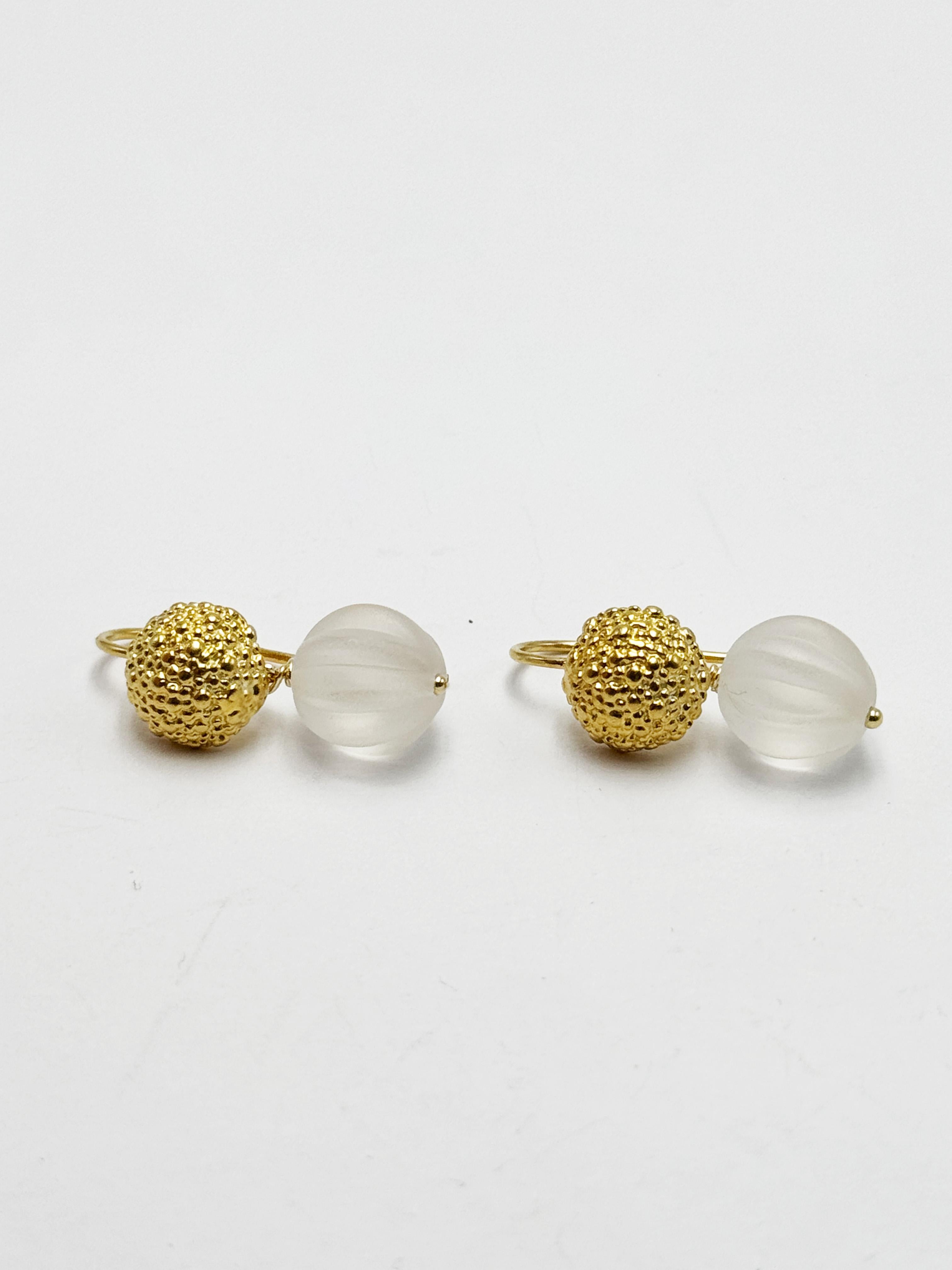 Rossella Ugolini Boucles d'oreilles en or jaune 18 carats avec cristal de roche Hammer en vente 2