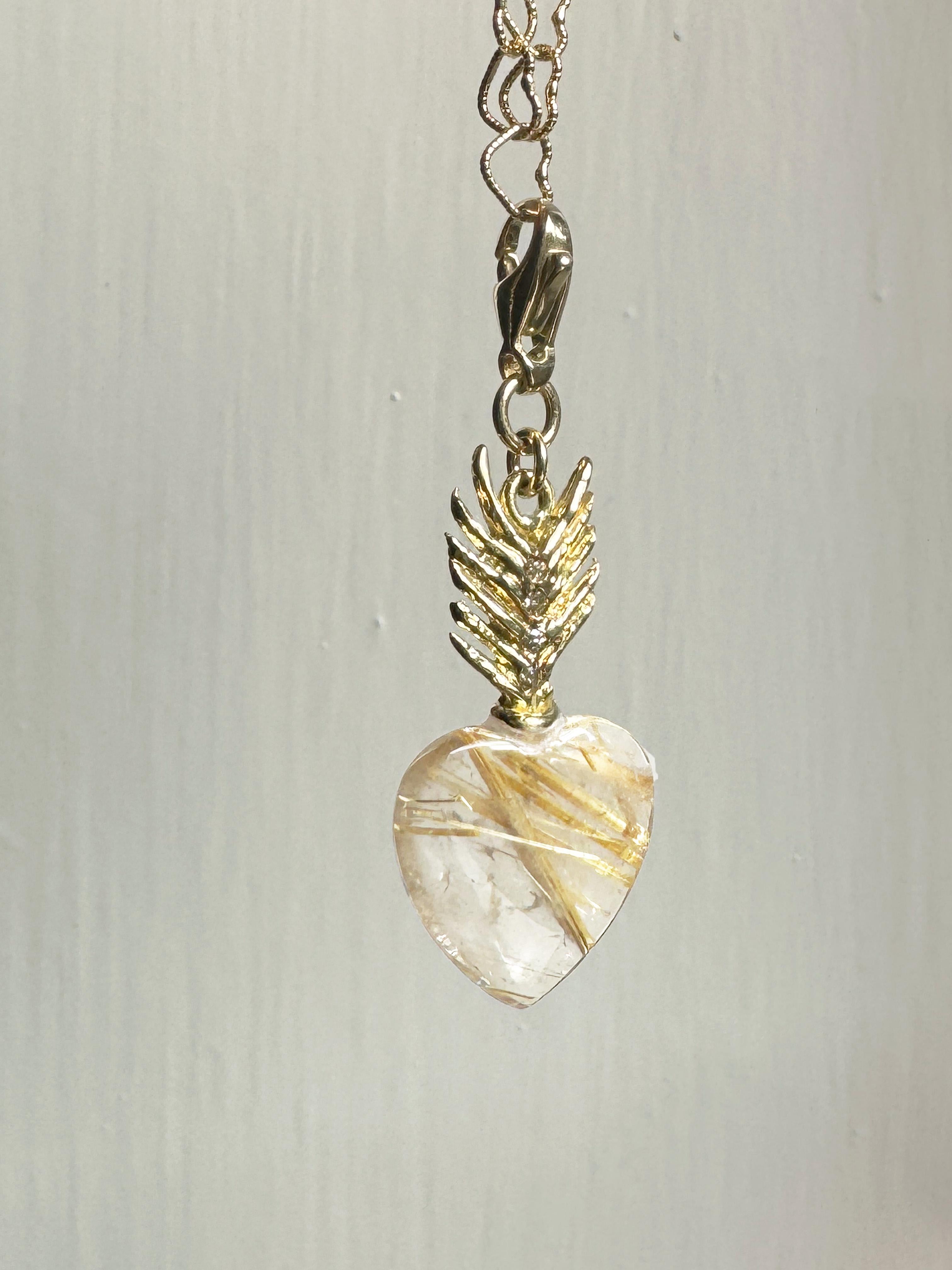 Rossella Ugolini, or jaune 18 carats  Breloque cœur en quartz rutile et diamants blancs Neuf - En vente à Rome, IT