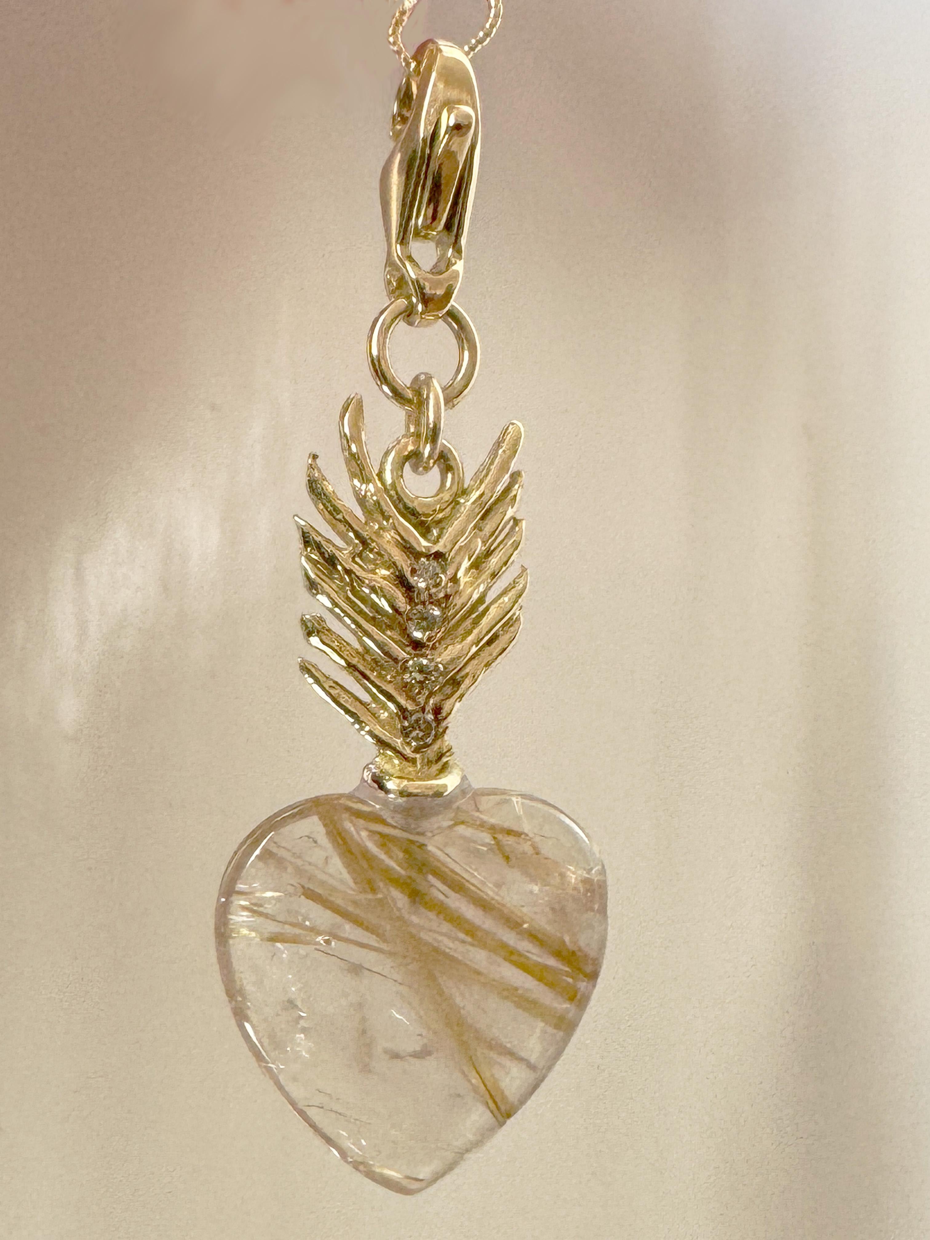 Rossella Ugolini, or jaune 18 carats  Breloque cœur en quartz rutile et diamants blancs Unisexe en vente