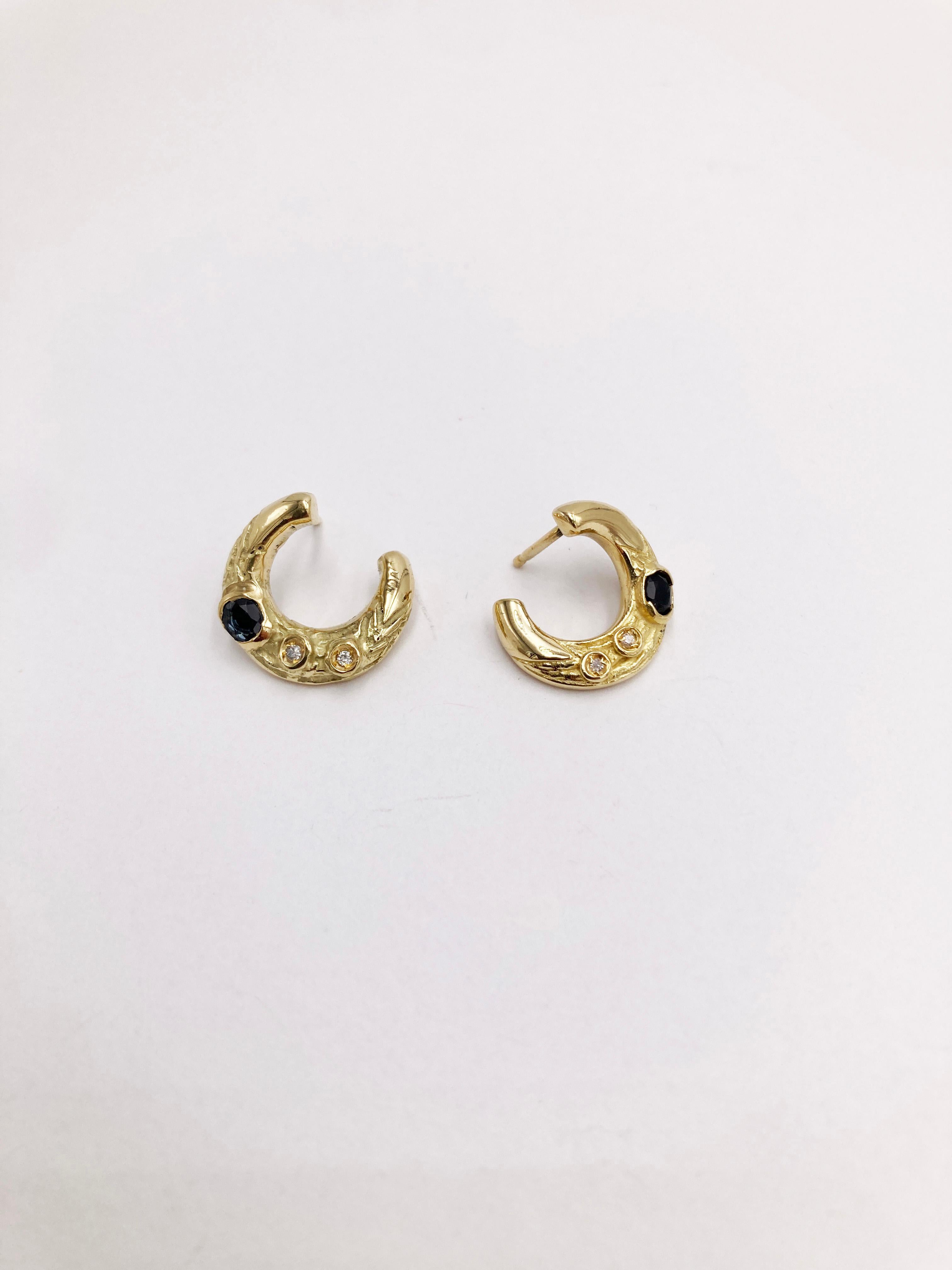 Rossella Ugolini 18K Yellow Gold Sapphires Diamonds Hoop Stud Earrings In New Condition For Sale In Rome, IT