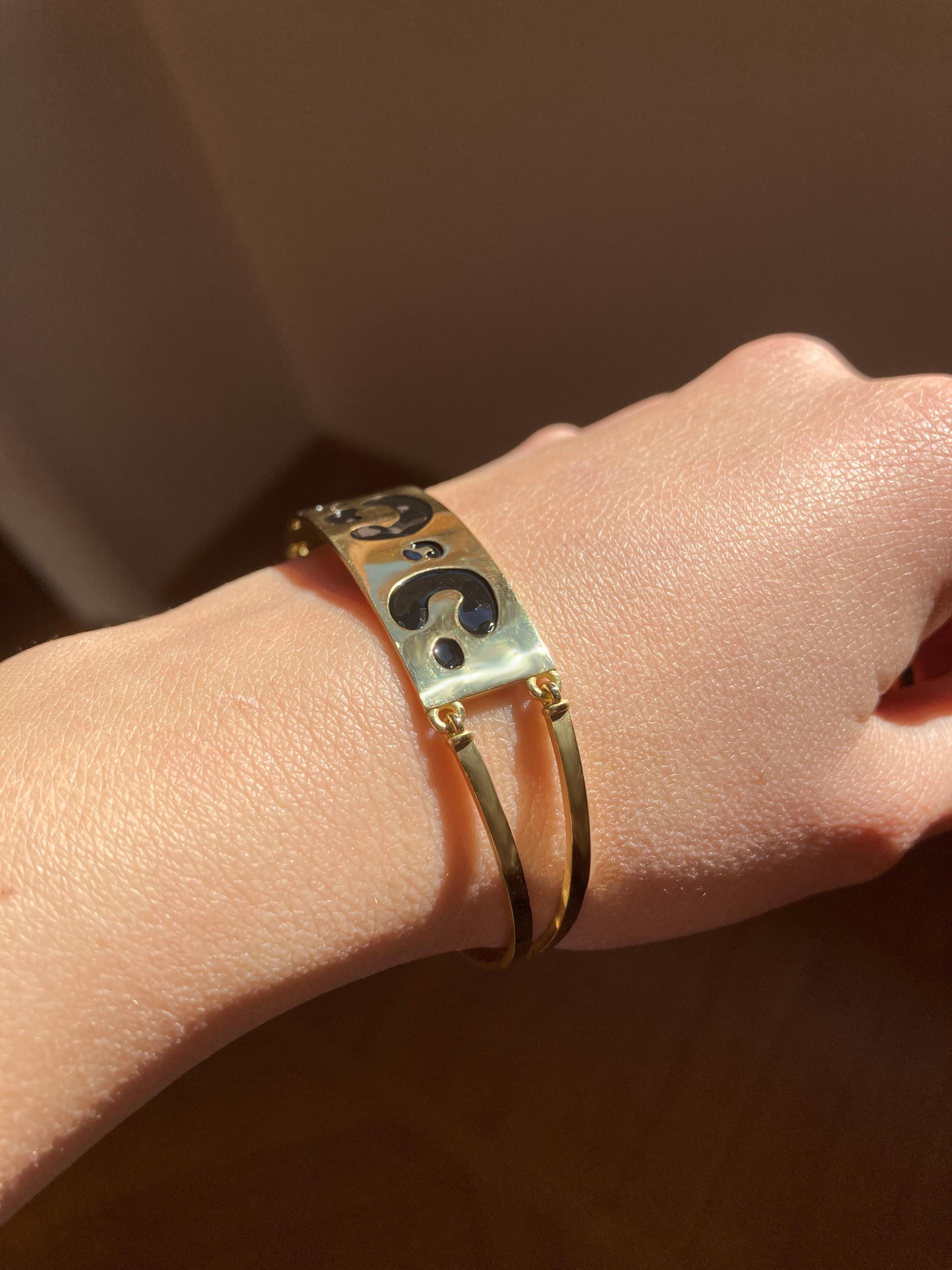 Rossella Ugolini 18K Yellow Gold Spotted Black Enamel Cuff Unisex Bracelets For Sale 2