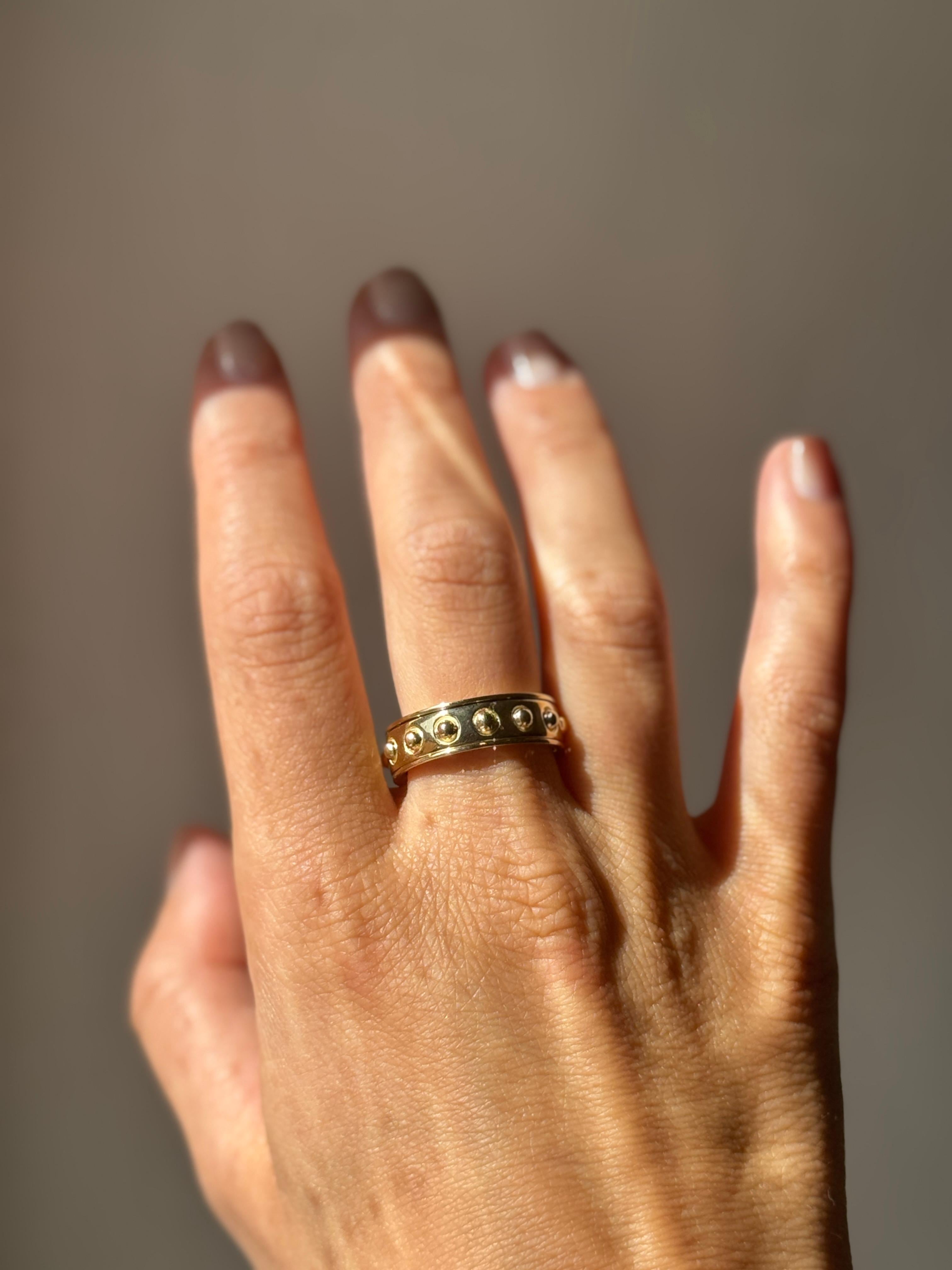 Rossella Ugolini 18k Gelbgold zwei rotierenden Bands Mann kein Stress Ring im Angebot 2