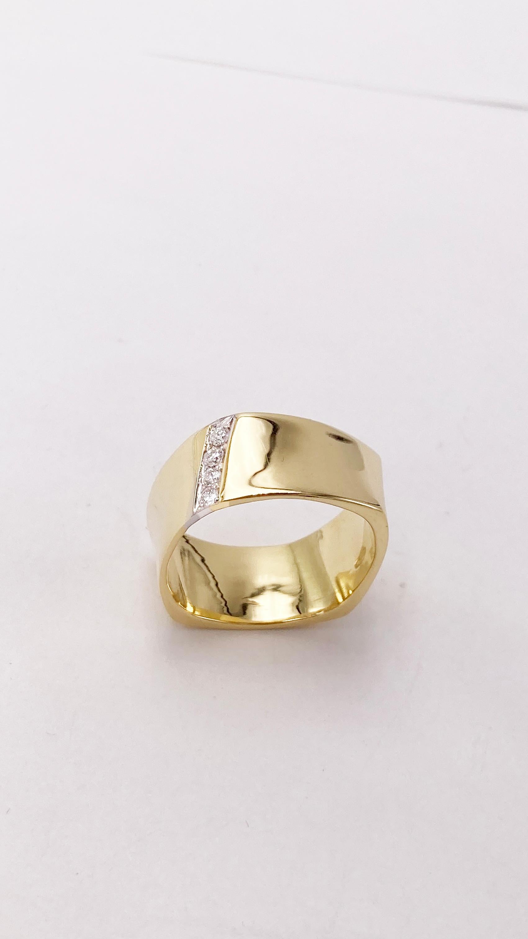 Brilliant Cut Rossella Ugolini 18K Yellow Gold White Diamonds Band Ring Handcrafted in Italy For Sale