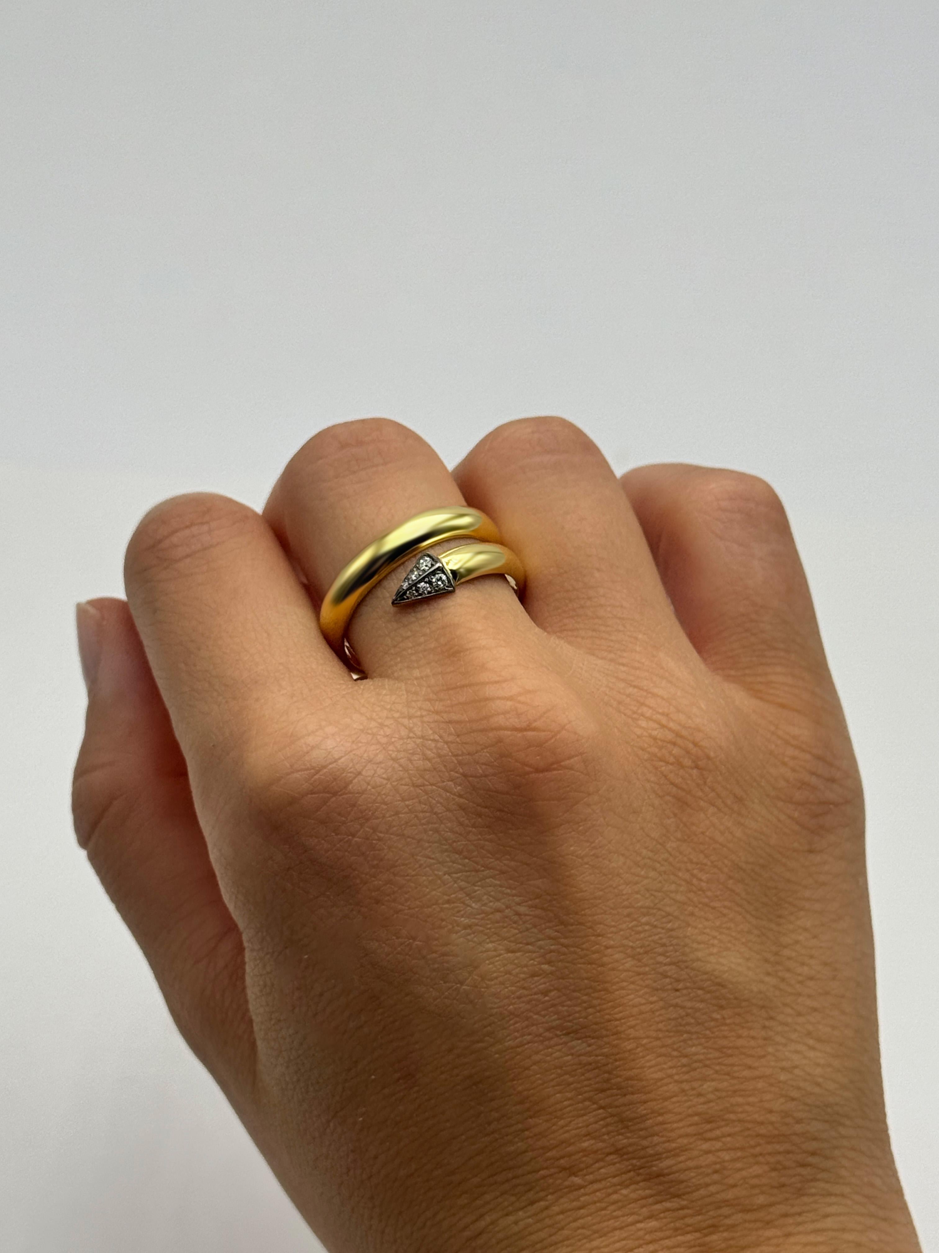 Rossella Ugolini Anello a Fascia Uomo in Oro Giallo 18k con Diamanti Bianchi Misura 10 Lucido in vendita 8