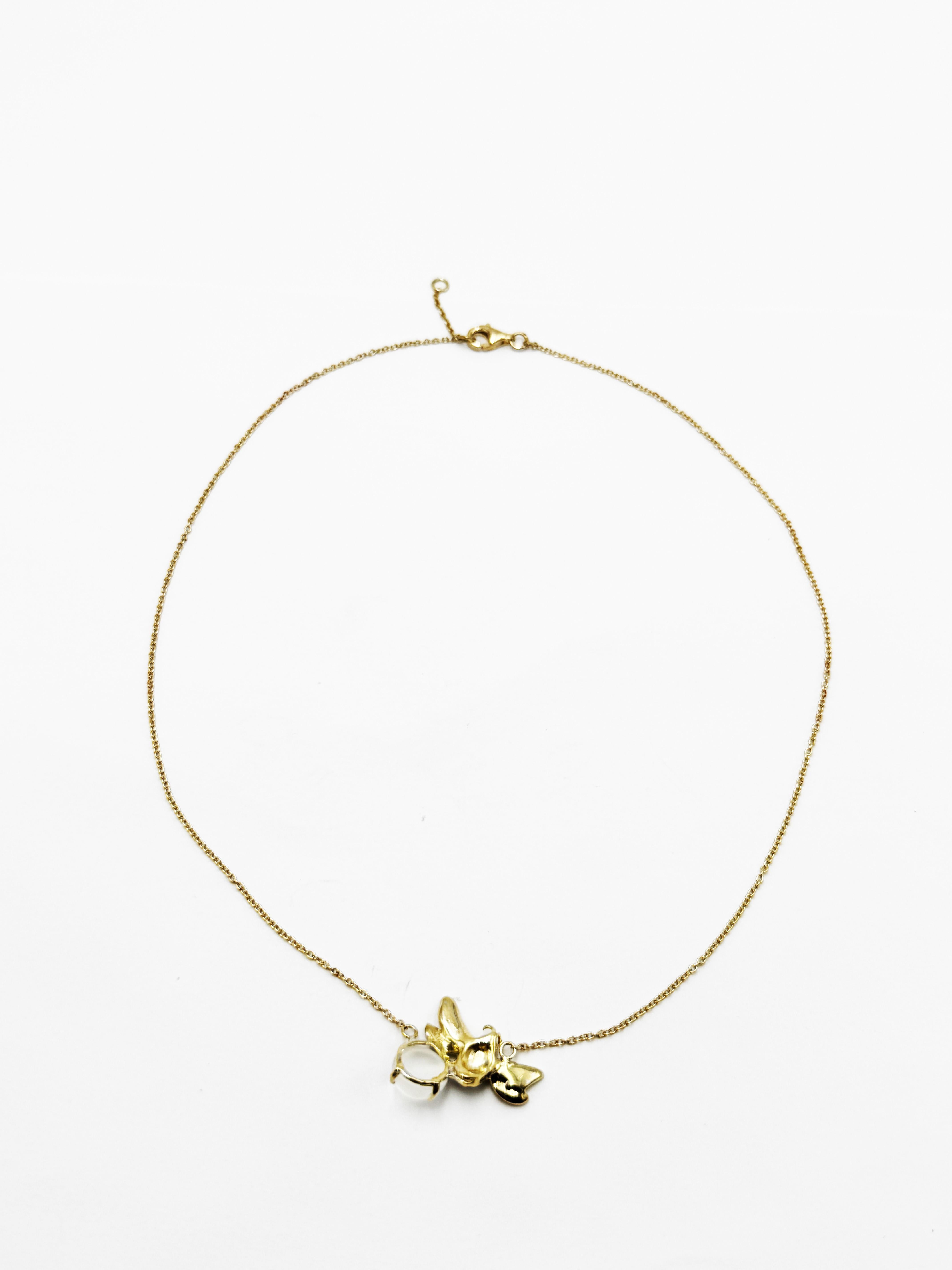 Collar Colgante Rossella Ugolini Oro Amarillo 18k Diamantes Blancos Piedra de Luna Abeja en venta 6
