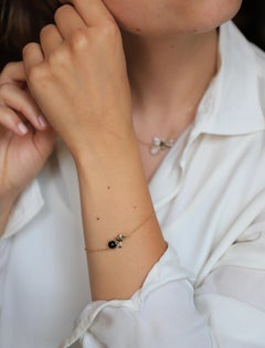 Rossella Ugolini 18k Yellow Gold White Diamonds Round Onyx Bee Chain Bracelet