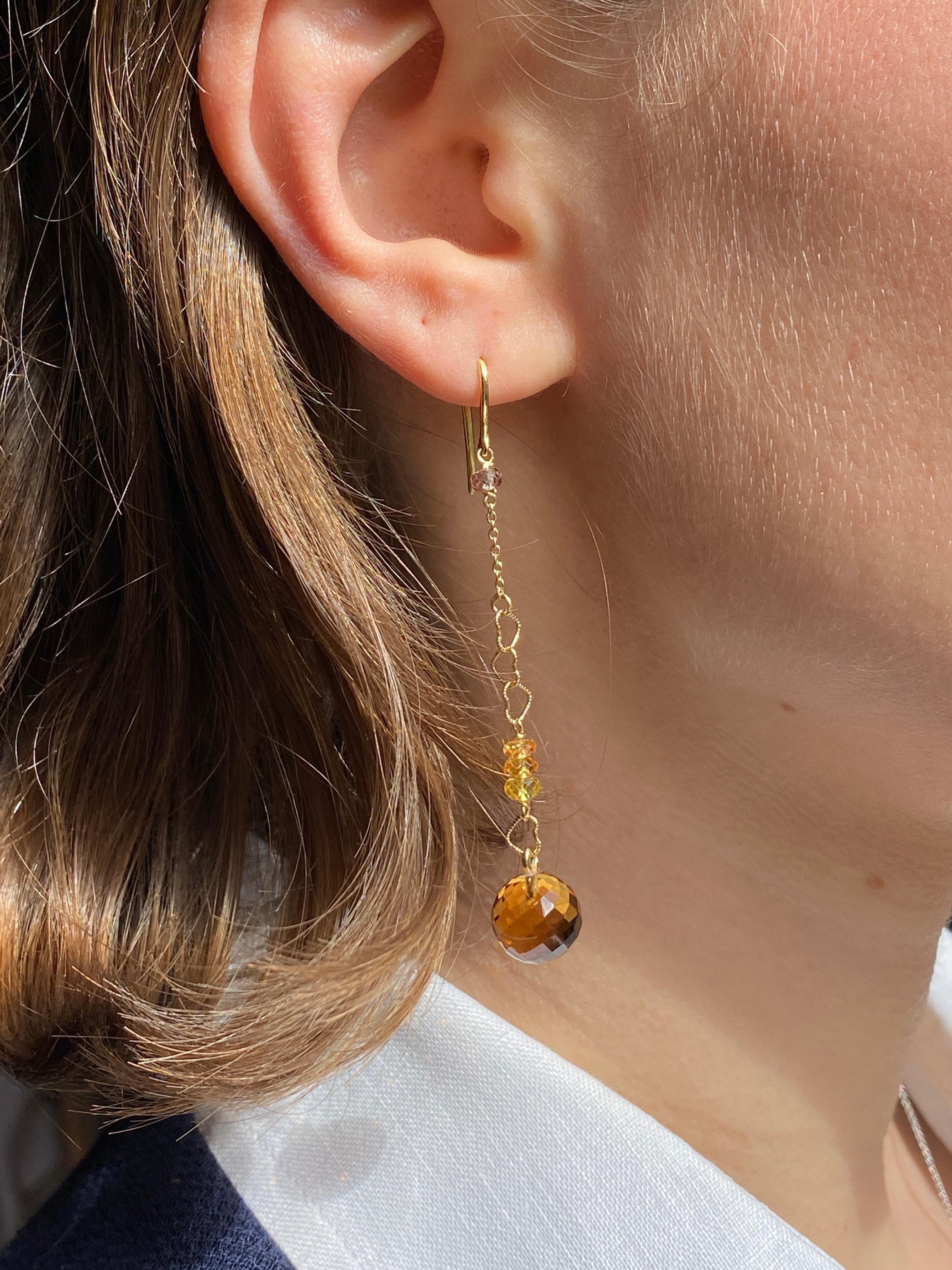 Rossella Ugolini 18k Yellow Gold Yellow Sapphires Heart Chain Dangle Earrings For Sale 3