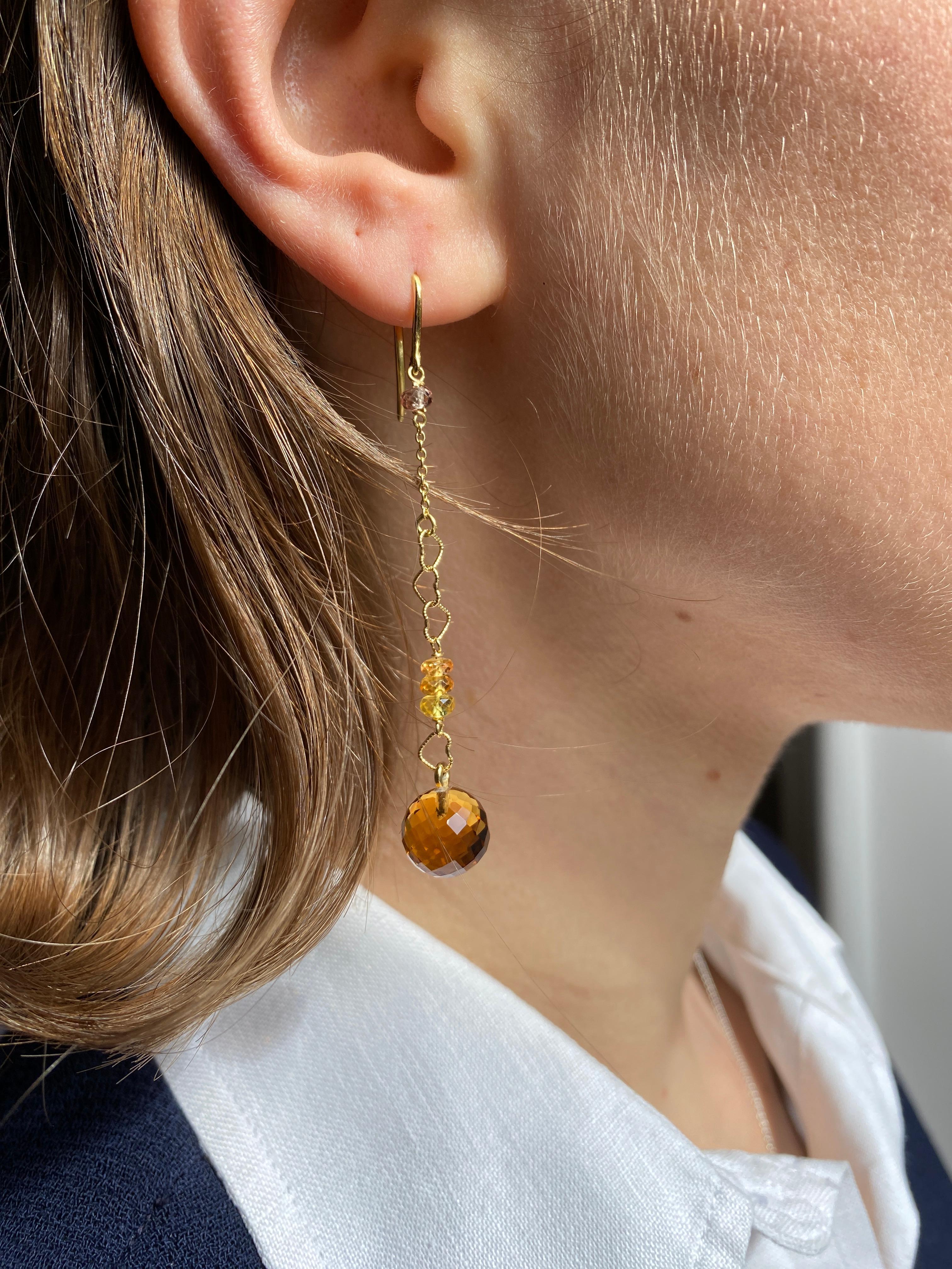 Rossella Ugolini 18k Yellow Gold Yellow Sapphires Heart Chain Dangle Earrings For Sale 1