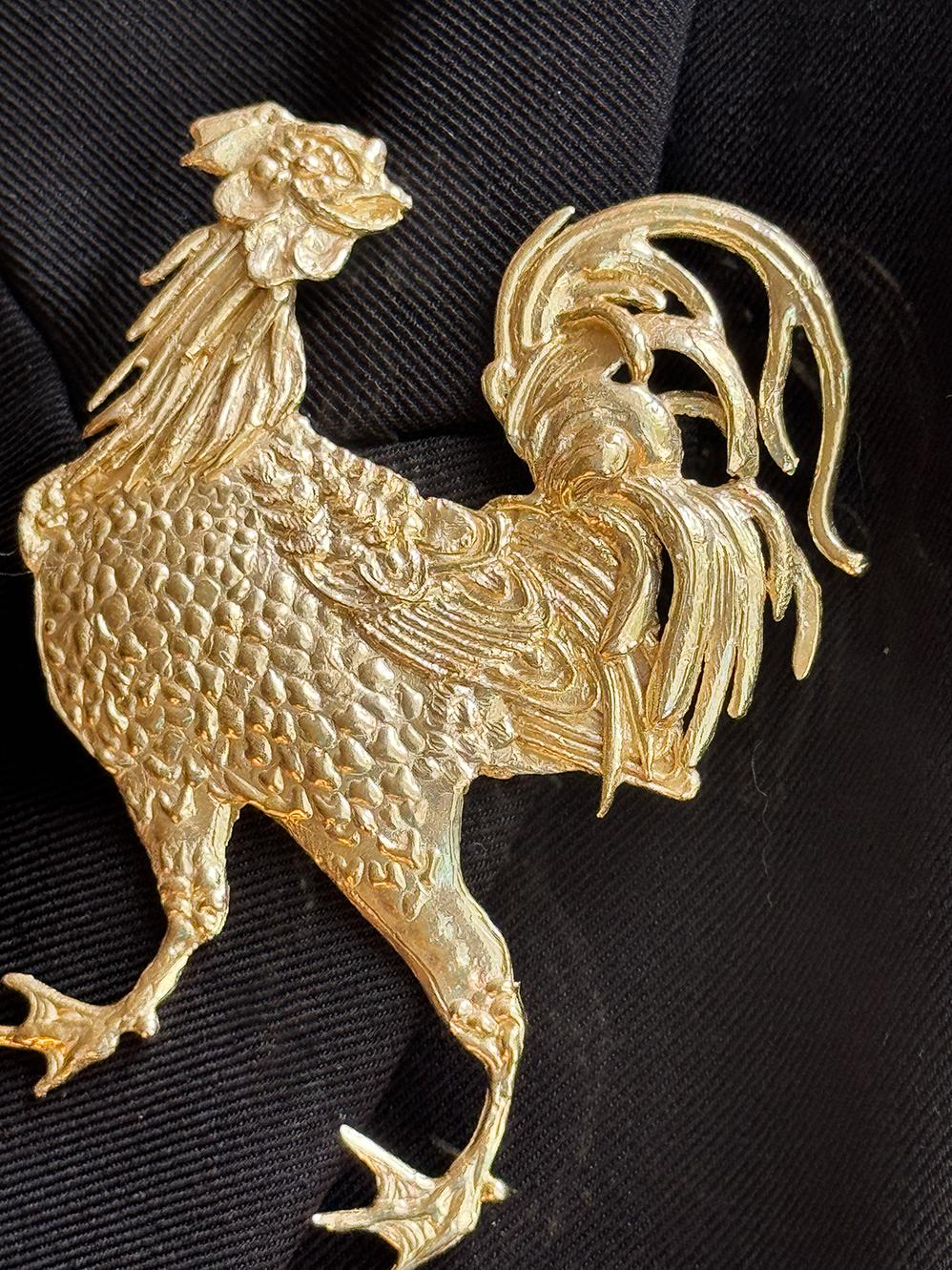 Rossella Ugolini 24k Gold-plated Rooster Brooch in vendita 2