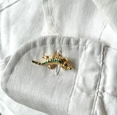 Rossella Ugolini Gemelos de cocodrilo de esmalte verde chapados en oro amarillo de 24k