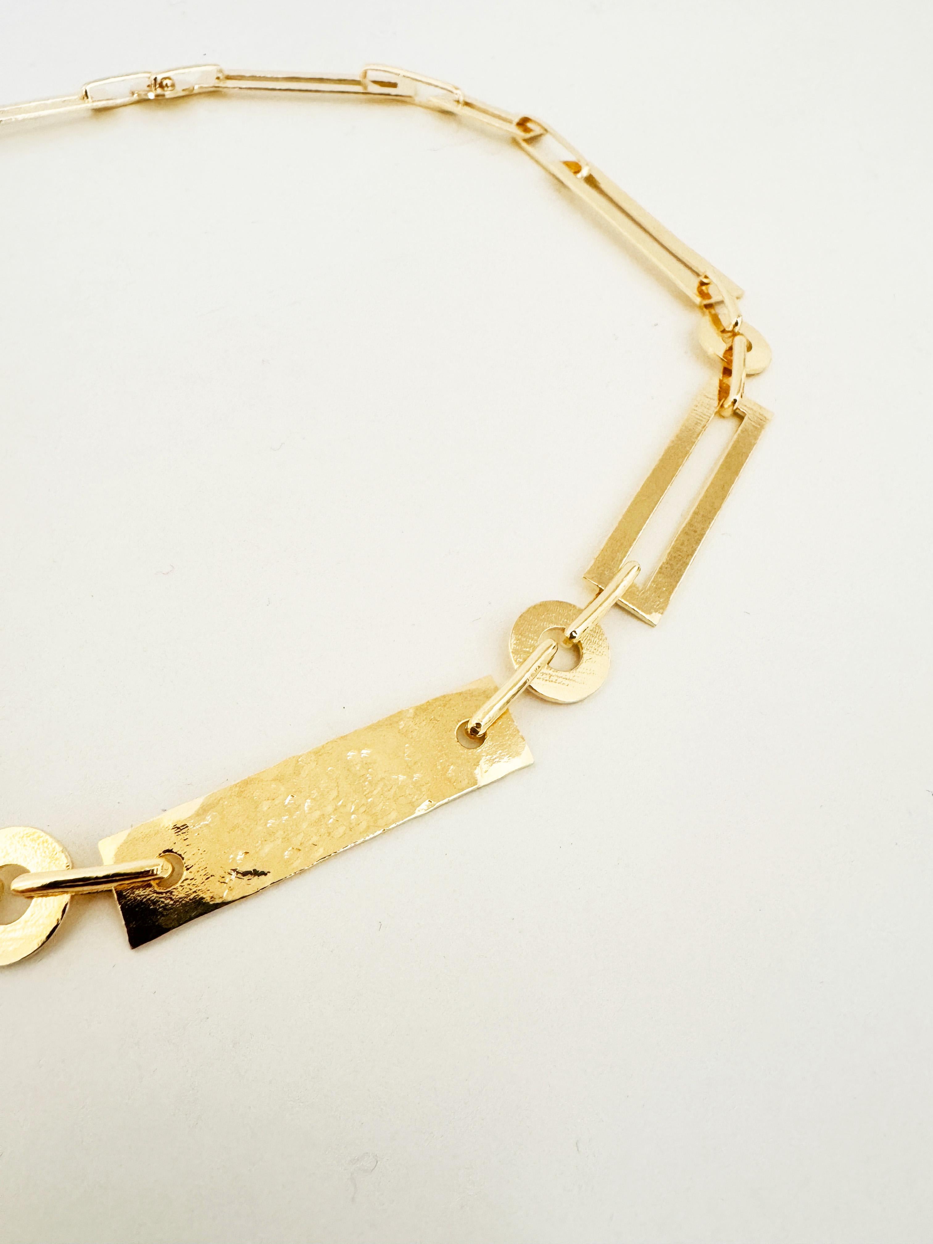 Rossella Ugolini 24k Yellow Gold-plated Hammered Man Lariat-Style Necklace For Sale 2