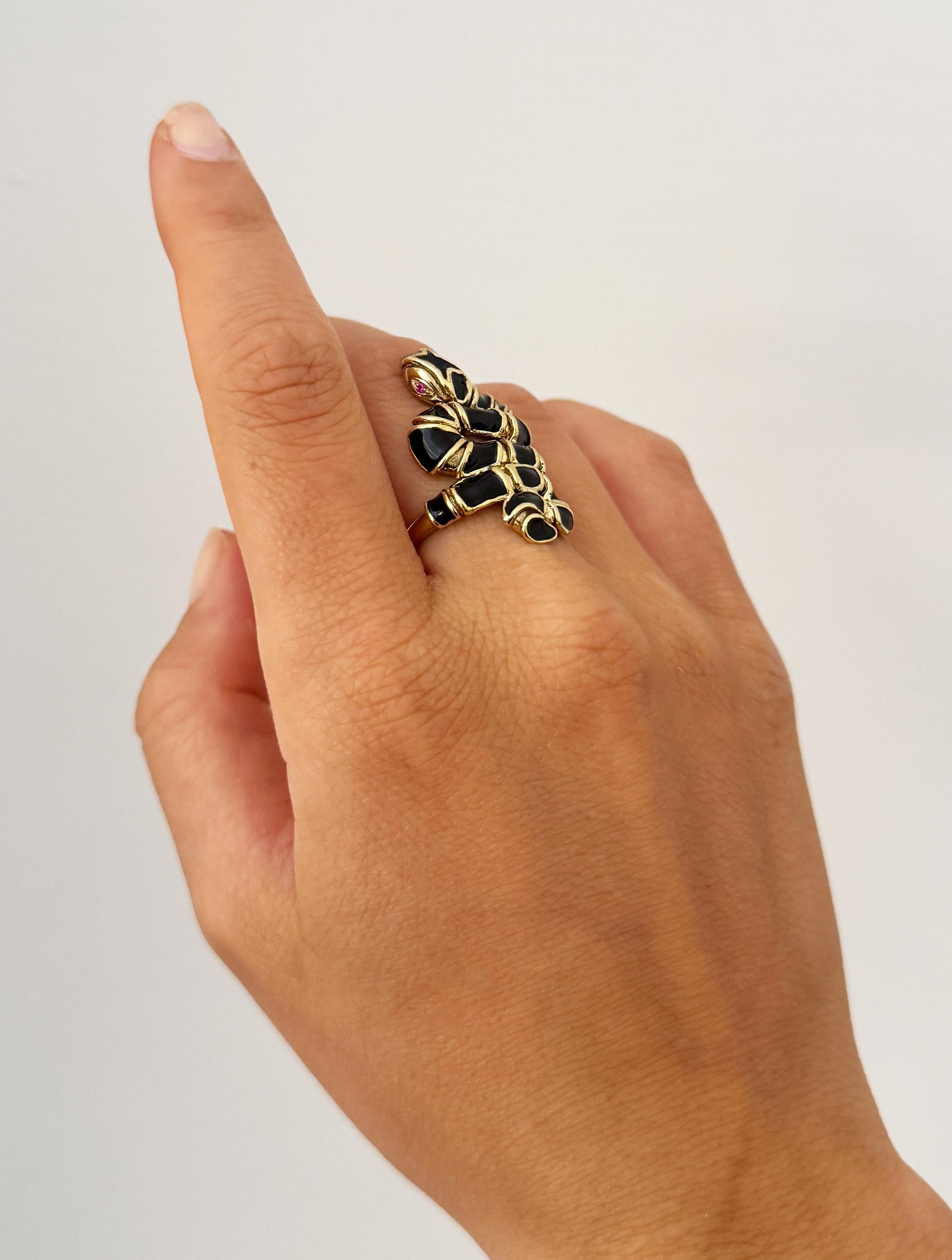 Rossella Ugolini 24k Gelbgold plattiert Rubin Auge Schwarz Emaille Schlange Ring im Angebot 4