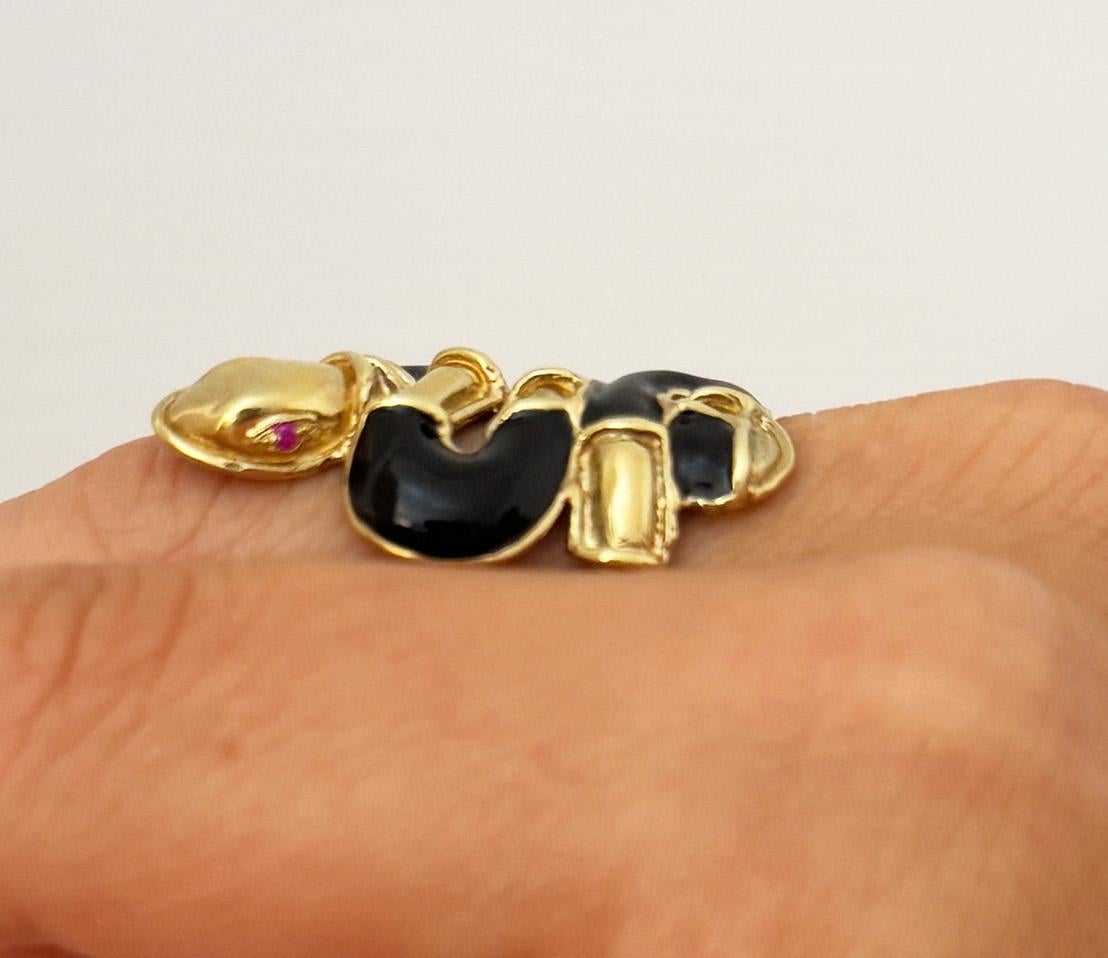 Rossella Ugolini 24k Gelbgold plattiert Rubin Auge Schwarz Emaille Schlange Ring im Angebot 5