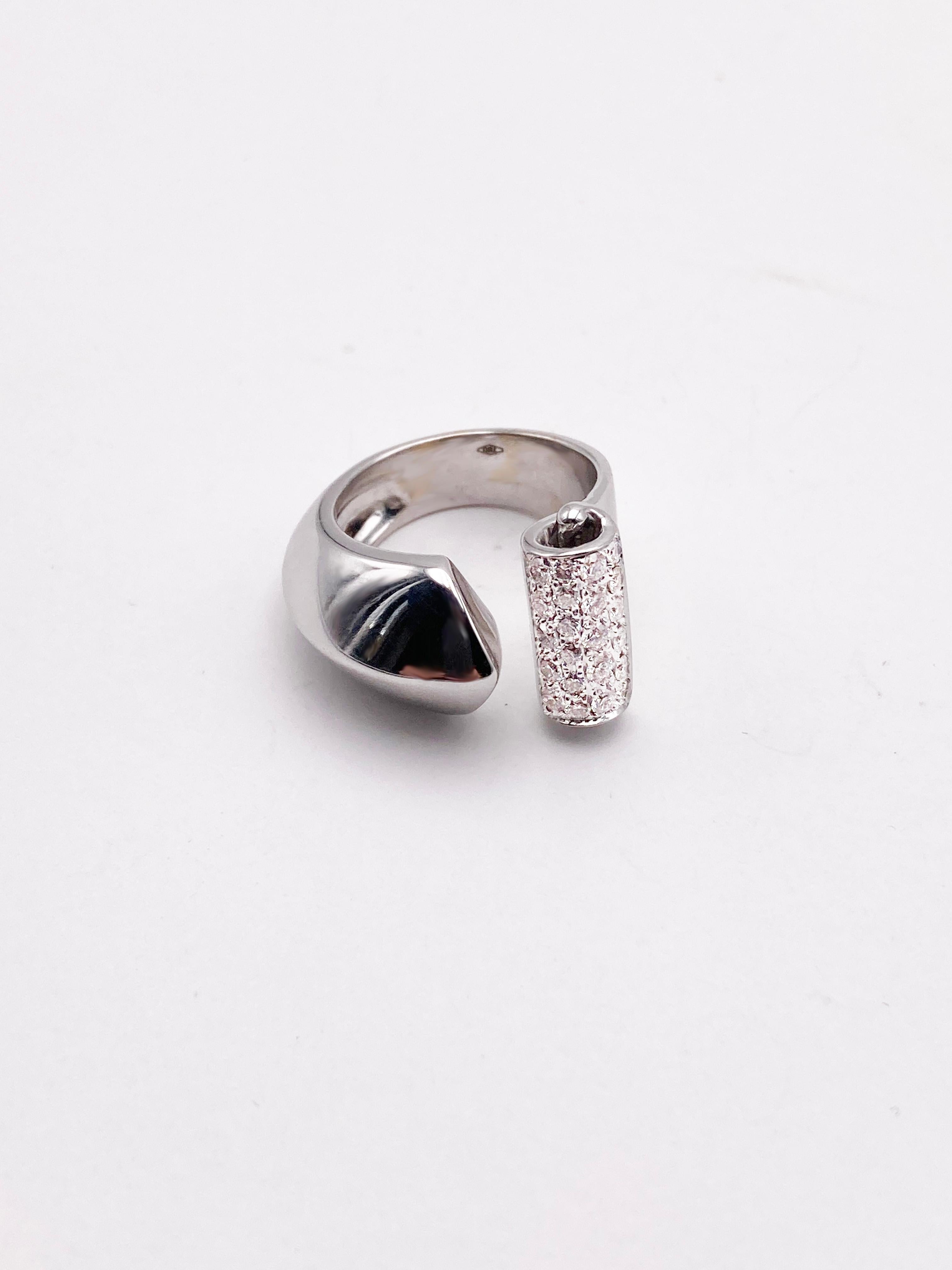 Rossella Ugolini Art Deco Style 18K Gold 0.22 Carat White Diamond Band Ring In New Condition For Sale In Rome, IT