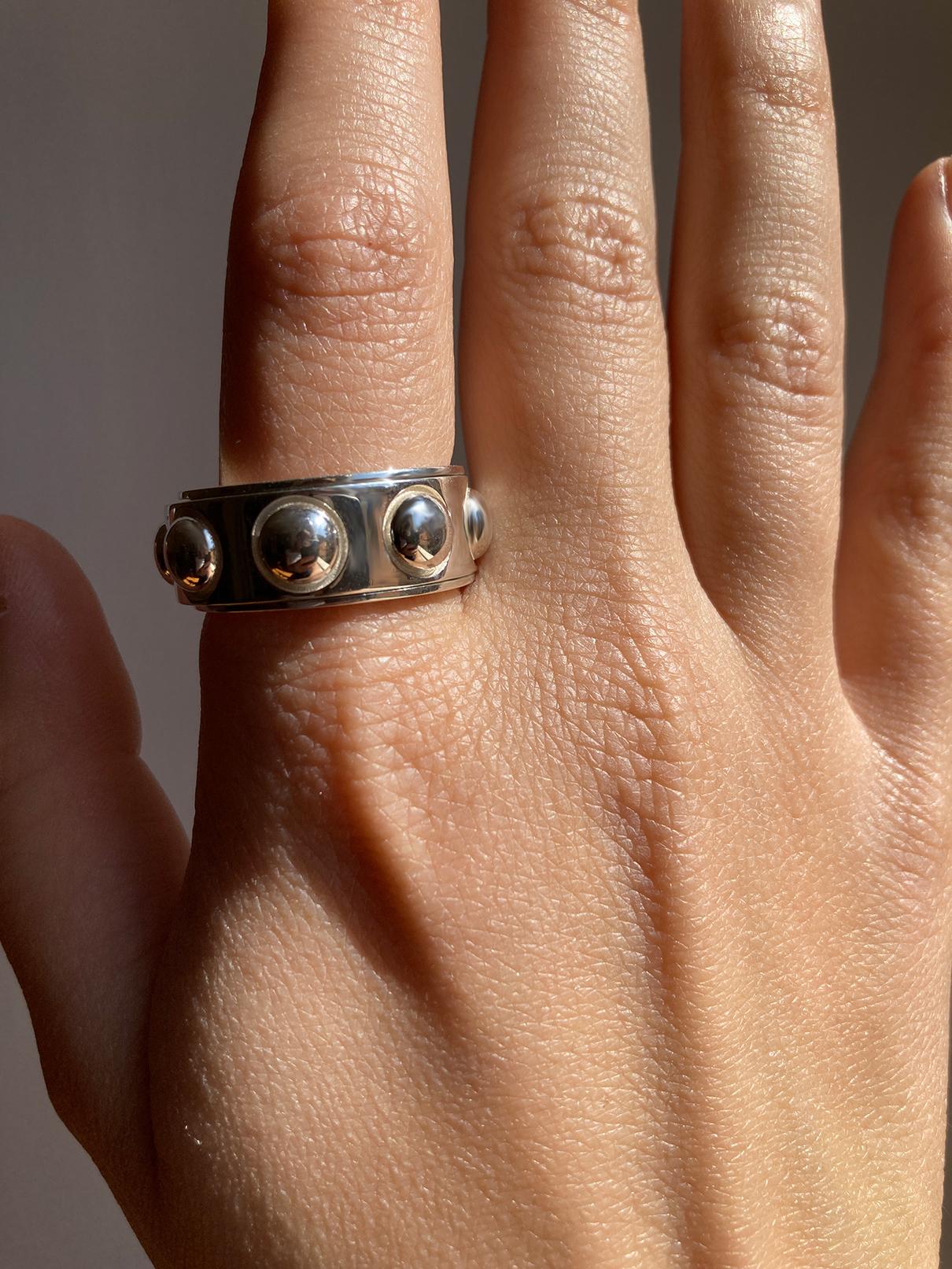 Rossella Ugolini Brushed Platinum Rotating No Stress Man Band Ring For Sale 3
