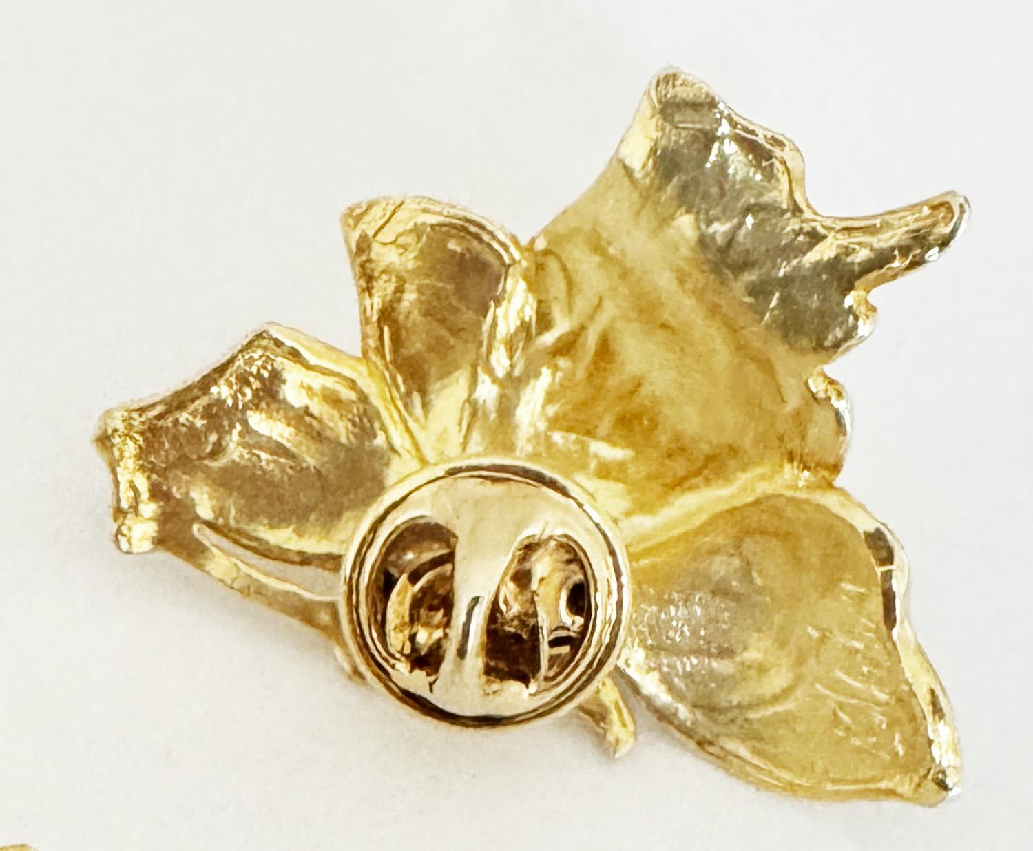 Rossella Ugolini Broche papillon éphémère en plaqué or jaune 24 carats en vente 7