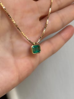 Rossella Ugolini Modern Emerald Man Necklace Crafted in Italy 18K Yellow Gold