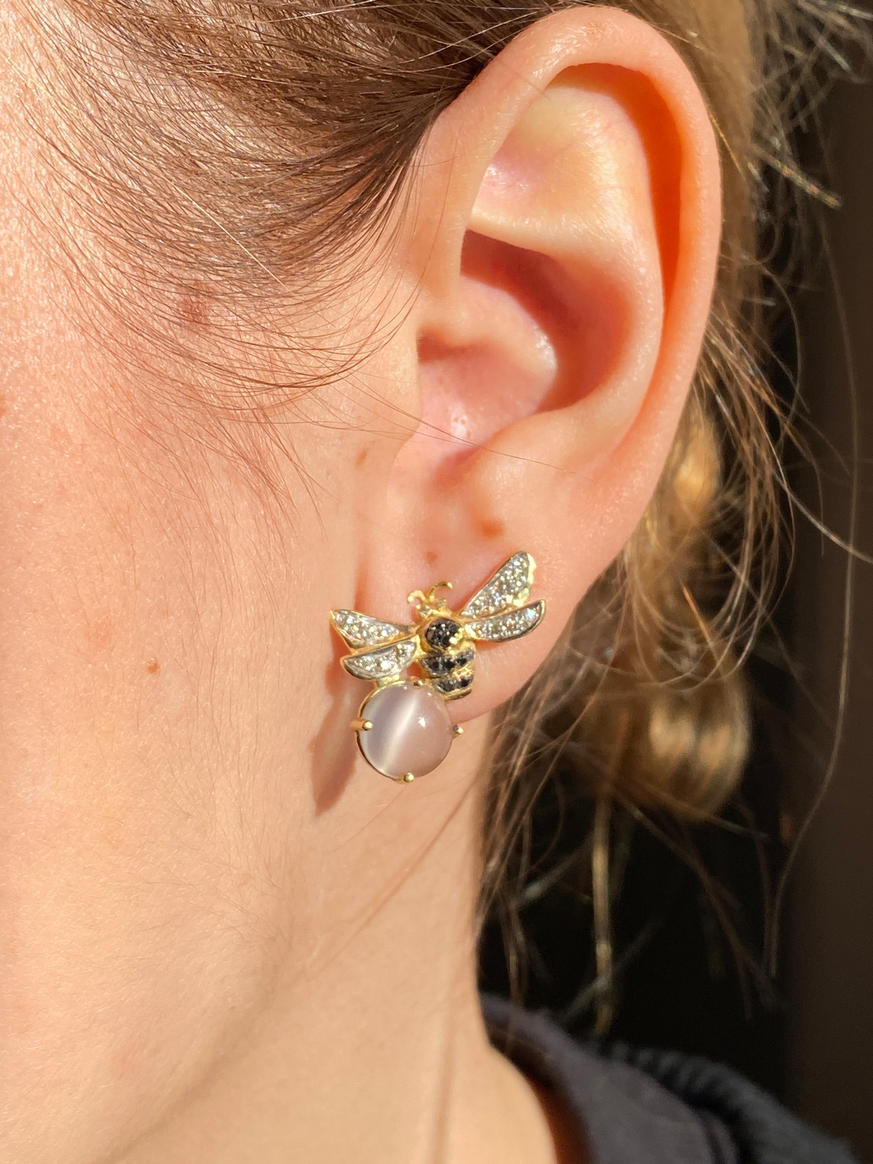 Brilliant Cut Rossella Ugolini Moonstone 18K Yellow Gold Diamonds Bee Stud Earrings For Sale