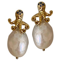 Rossella Ugolini, boucles d'oreilles baroques d'inspiration océanique en or 18 carats avec saphirs octopus 