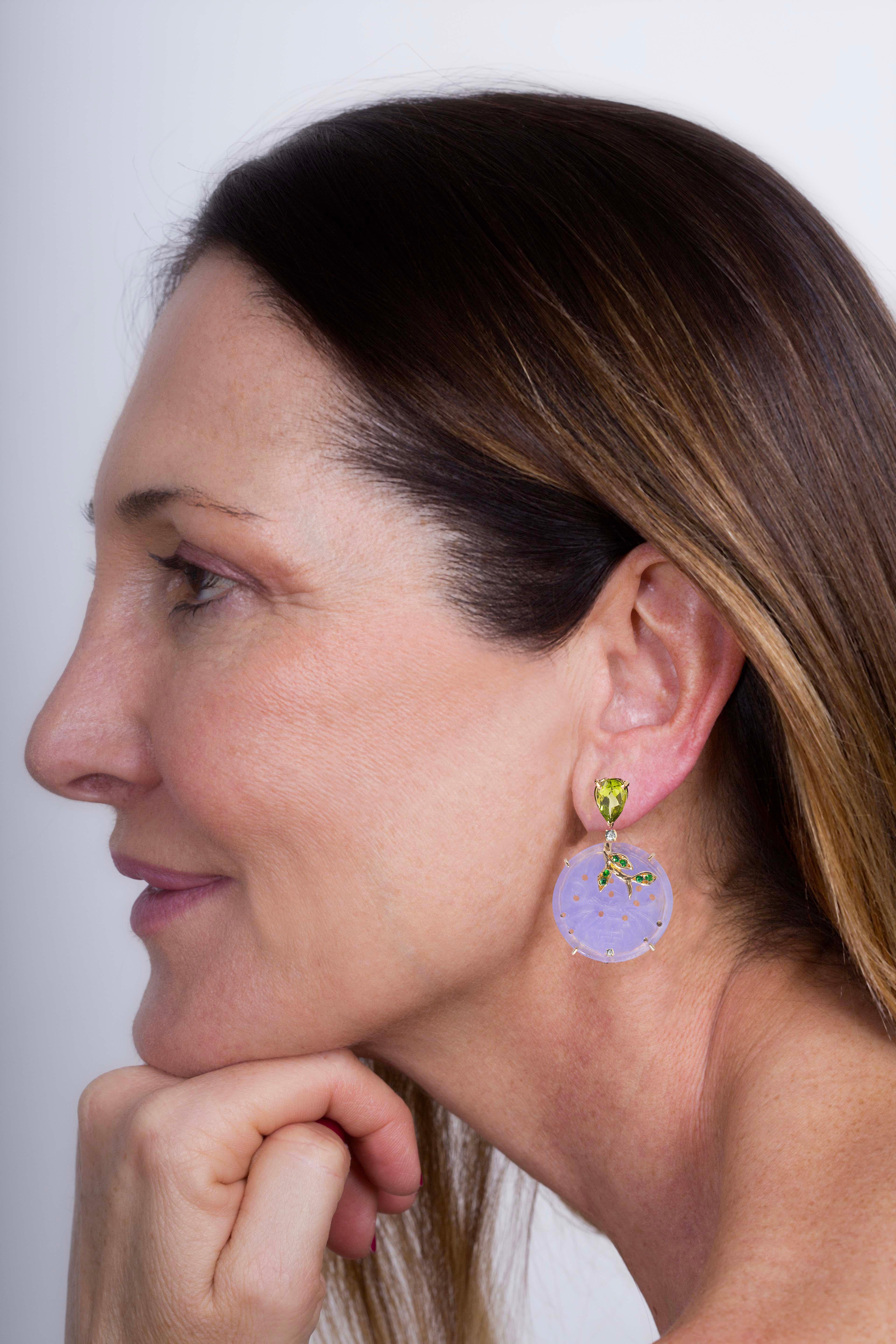Rossella Ugolini Boucles d'oreilles à fleurs en or jaune 18 carats avec péridots de 0,20 carat en vente 1