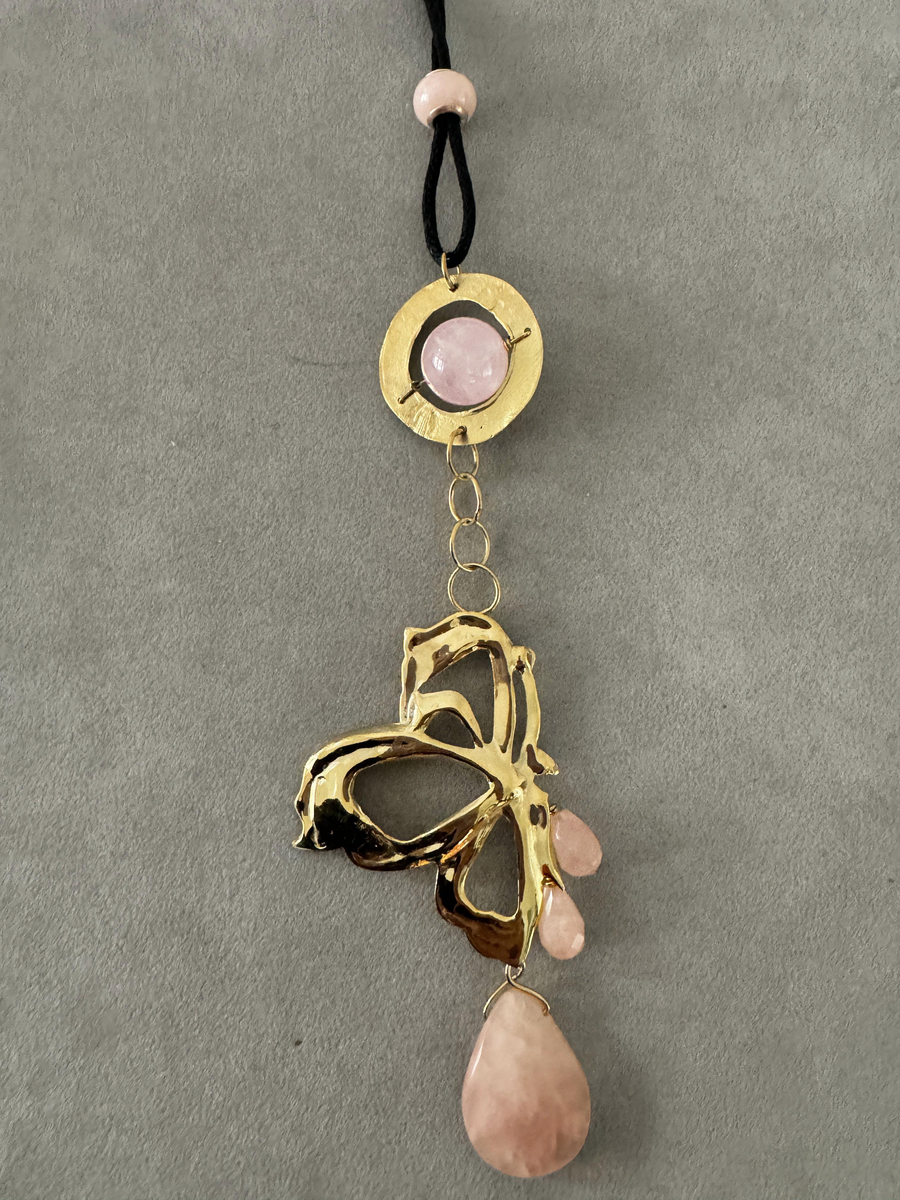 Rossella Ugolini, collier cravate unique papillon Texan Bolo en quartz rose en vente 2