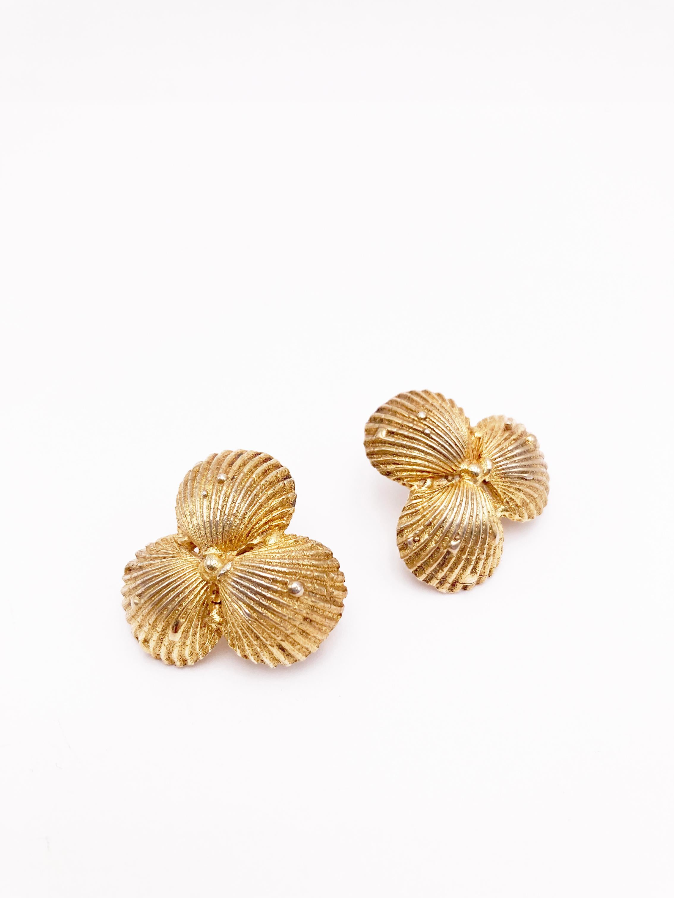Rossella Ugolini Shell Stud Earrings 14k Yellow Gold  For Sale 5