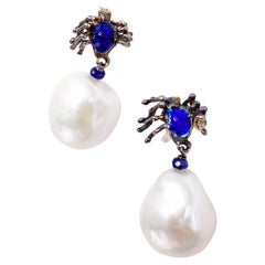 Rossella Ugolini, boucles d'oreilles araignées en or 18 carats, perles et émail bleu