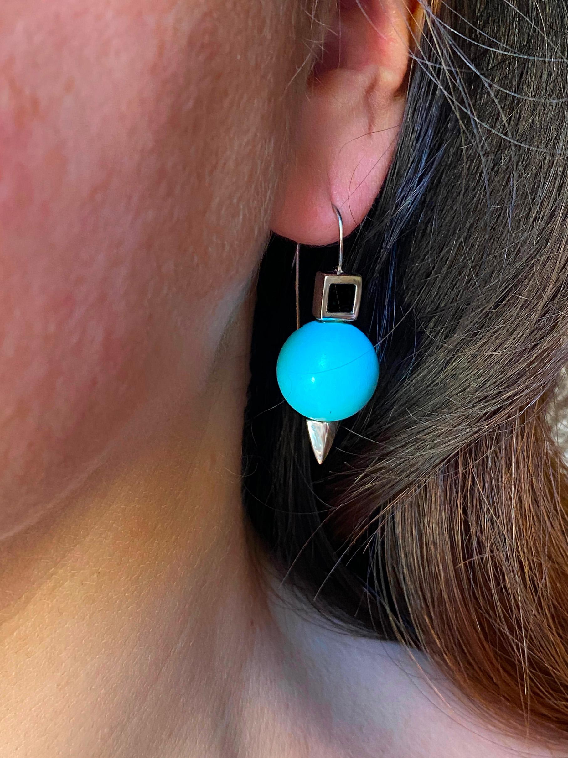 Women's or Men's Rossella Ugolini Turquoise and Onyx 18 Karat Yellow Gold Earrings For Sale