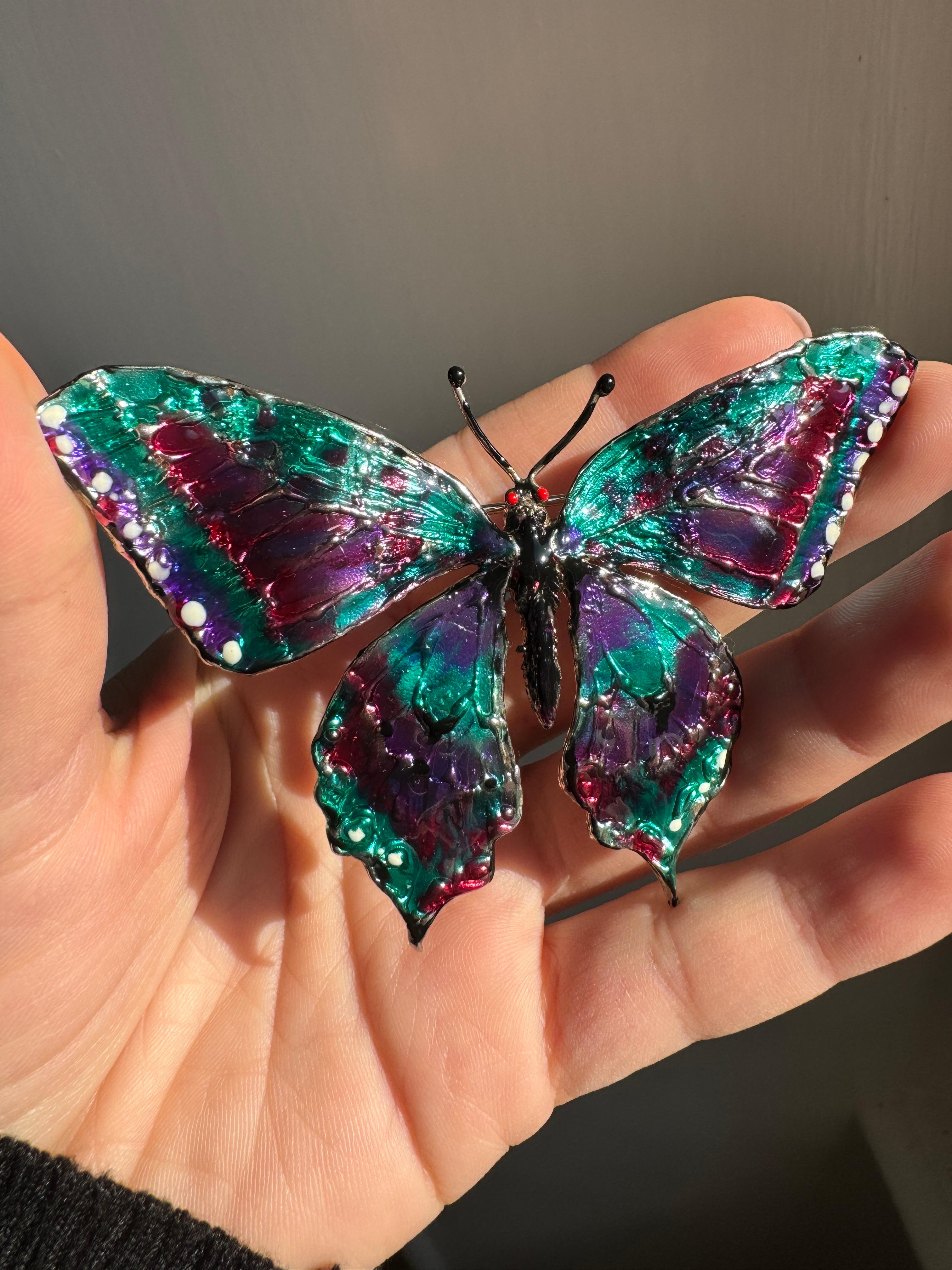 Rossella Ugolini Broche unique papillon en argent sterling émaillé peinte à la main en vente 2