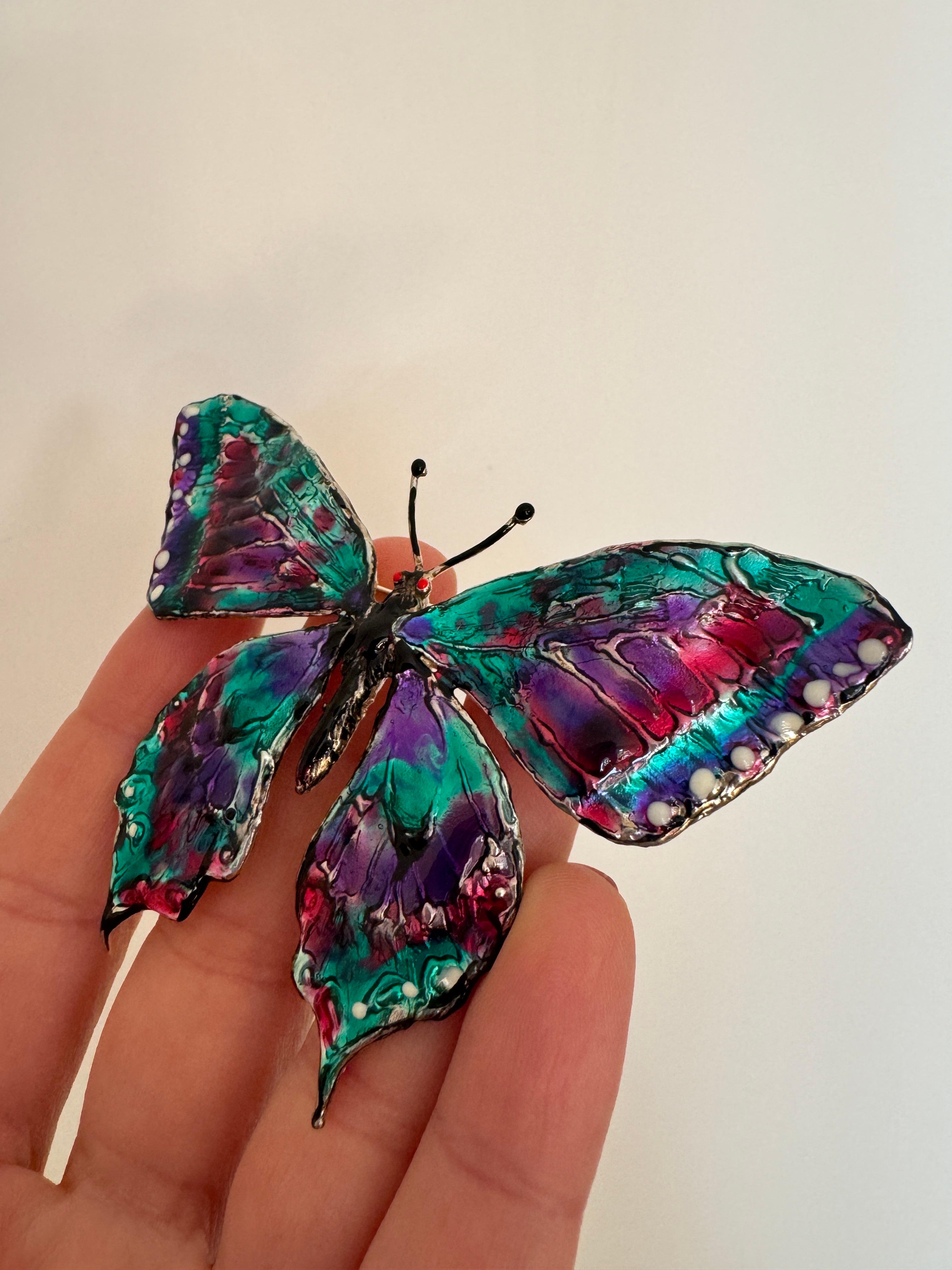 Rossella Ugolini Broche unique papillon en argent sterling émaillé peinte à la main en vente 5