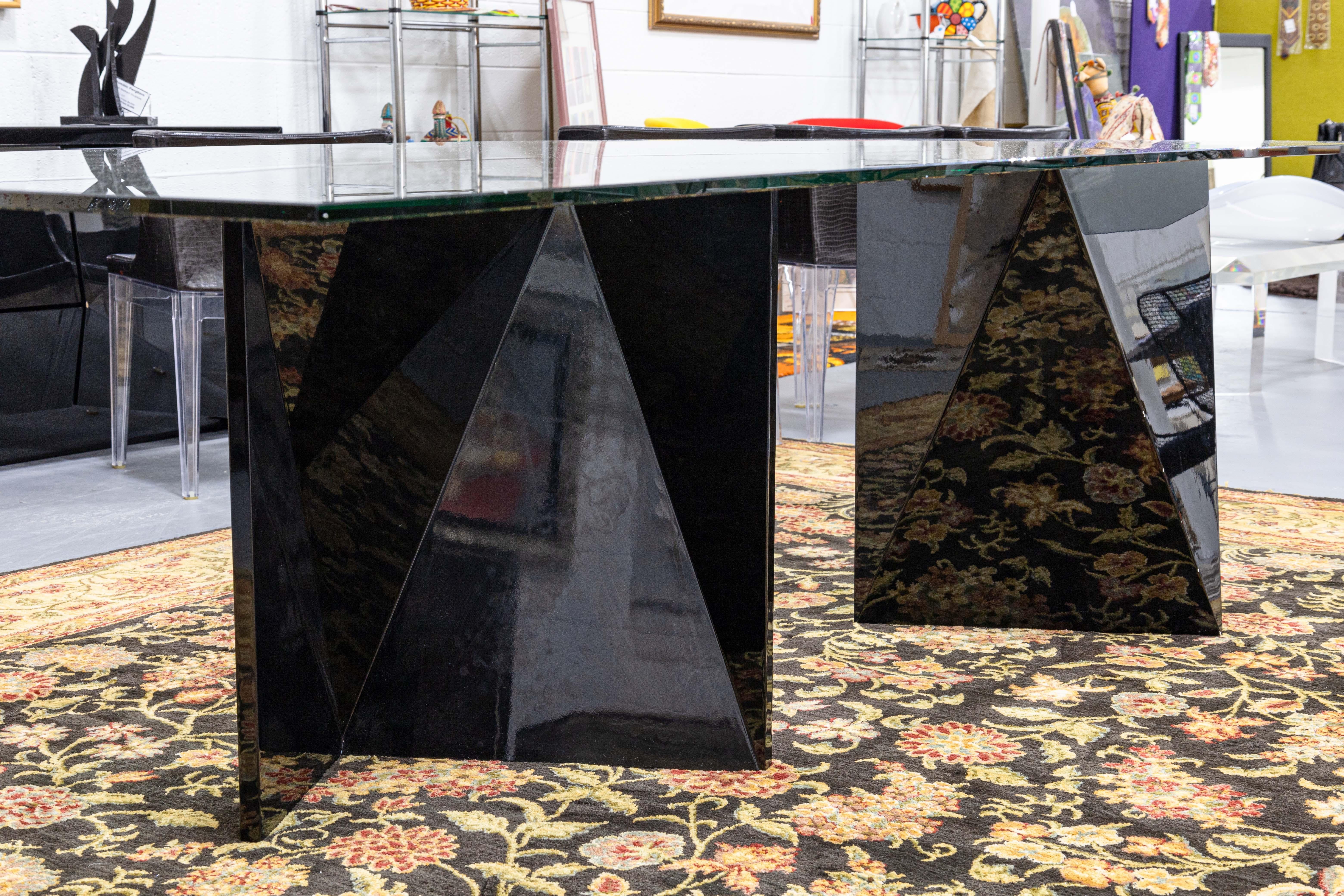 Table de salle à manger italienne en bois laqué noir et verre Rossetto Sapphire Abstract Bon état - En vente à Keego Harbor, MI