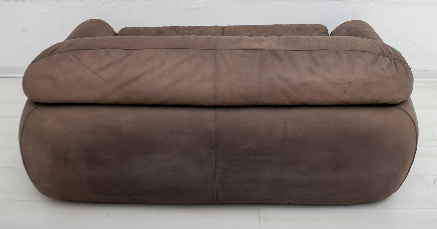 Rossi di Albizzate Modern Italian Elephant Skin Sofa, 1989 3