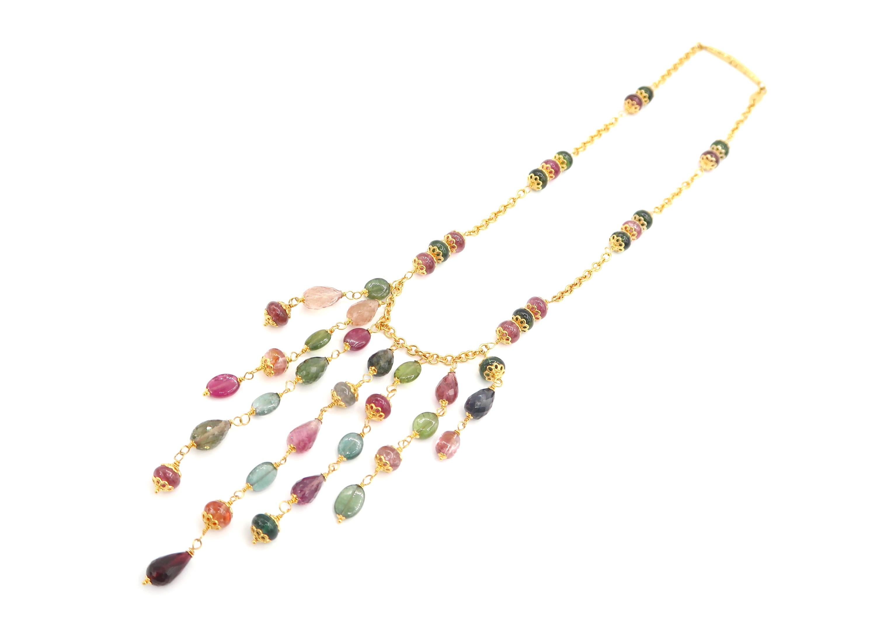 Rossi Colour Stone Bead Chain Necklace

Gold: 18K Gold, 24.98 g
Colour stone beads: 75.10 ct
Length: 15.75 inches