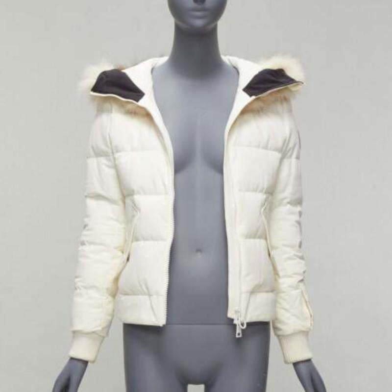 Beige ROSSIGNOL ivoire fourrure logo capuche doudoune IT38 XS en vente