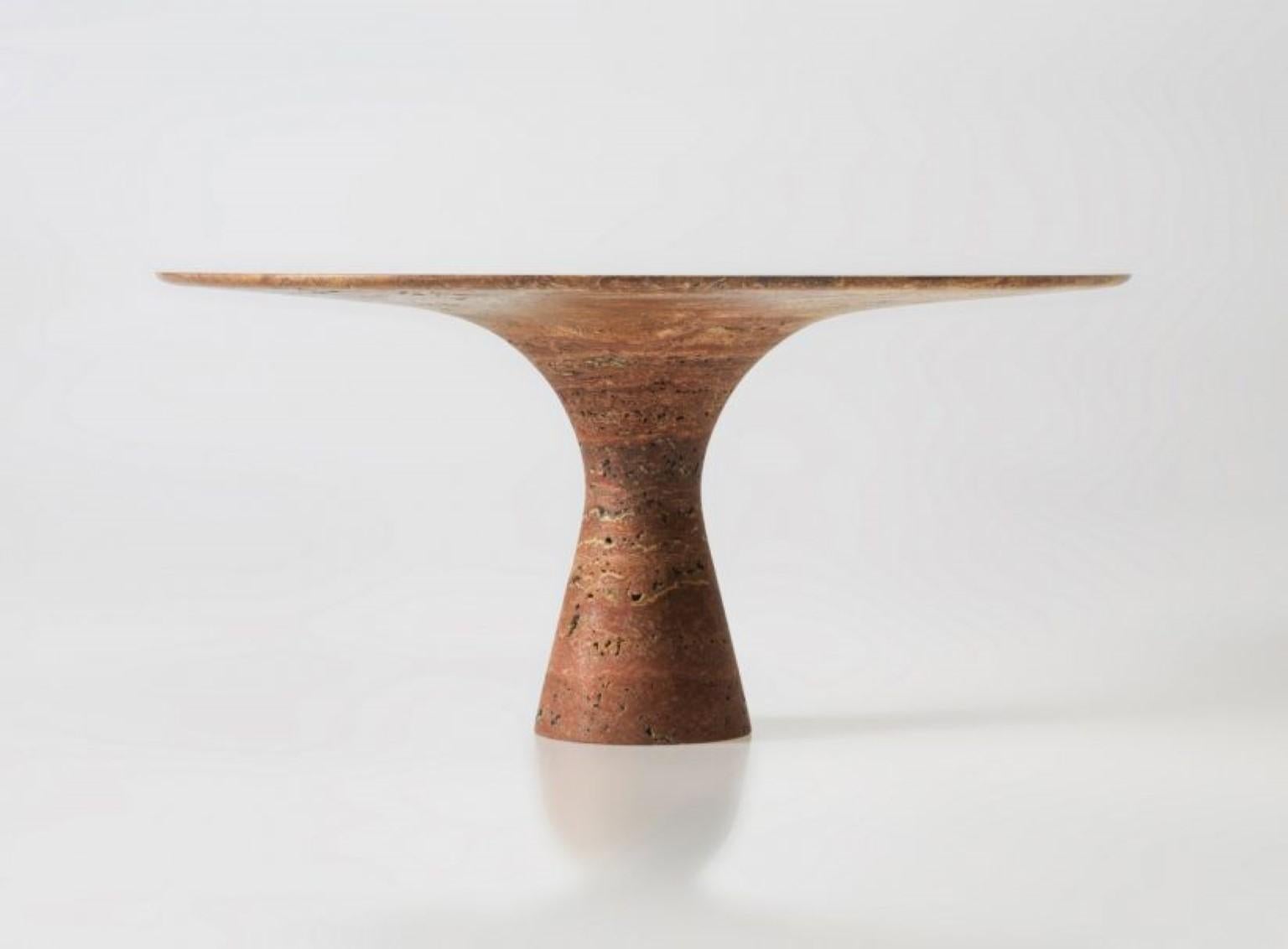 Marbre Table basse ronde contemporaine raffinée en marbre Rosso Lepanto 27/100 en vente